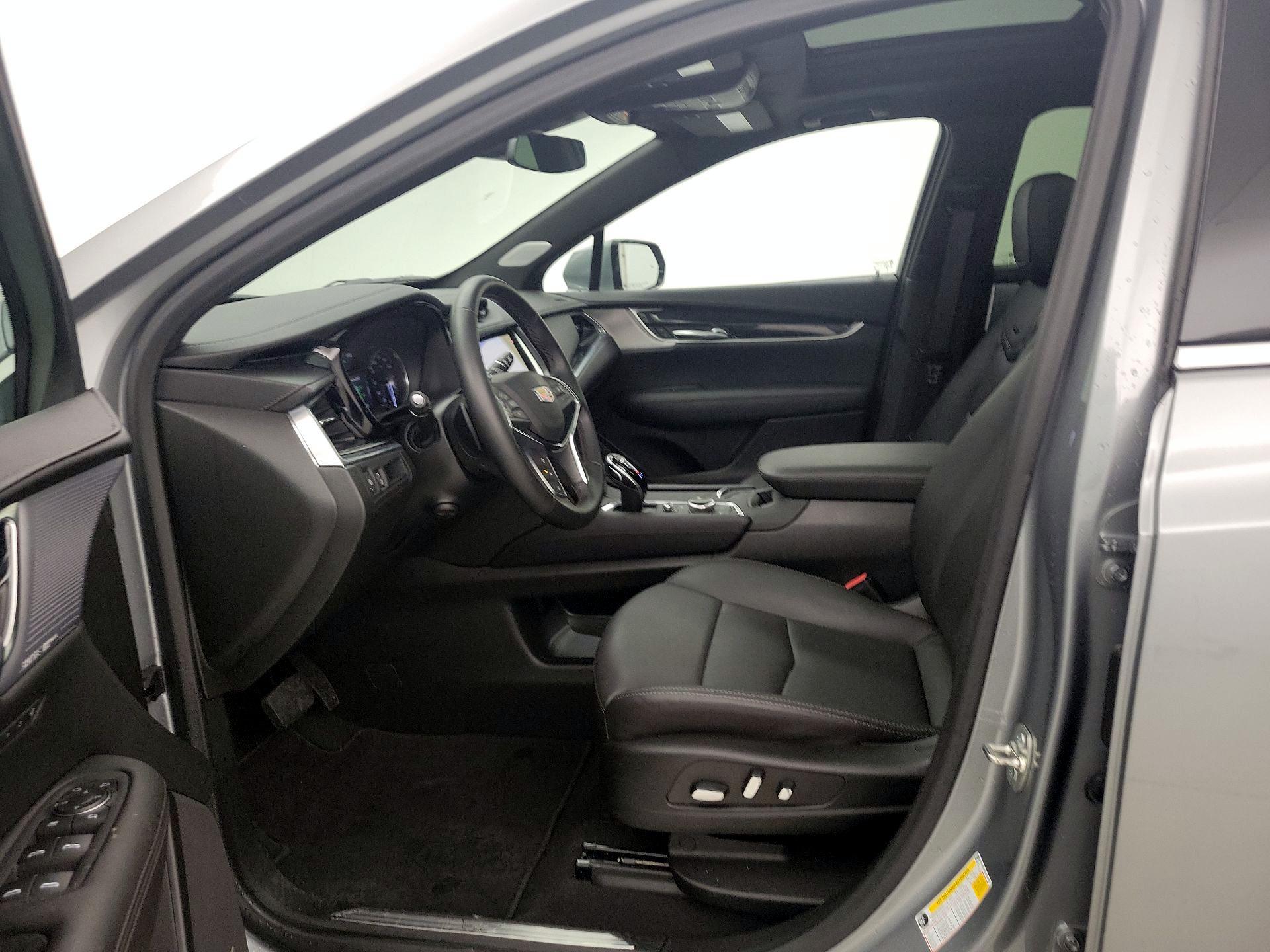 Thumbnail: 2025 Cadillac XT5 - 11