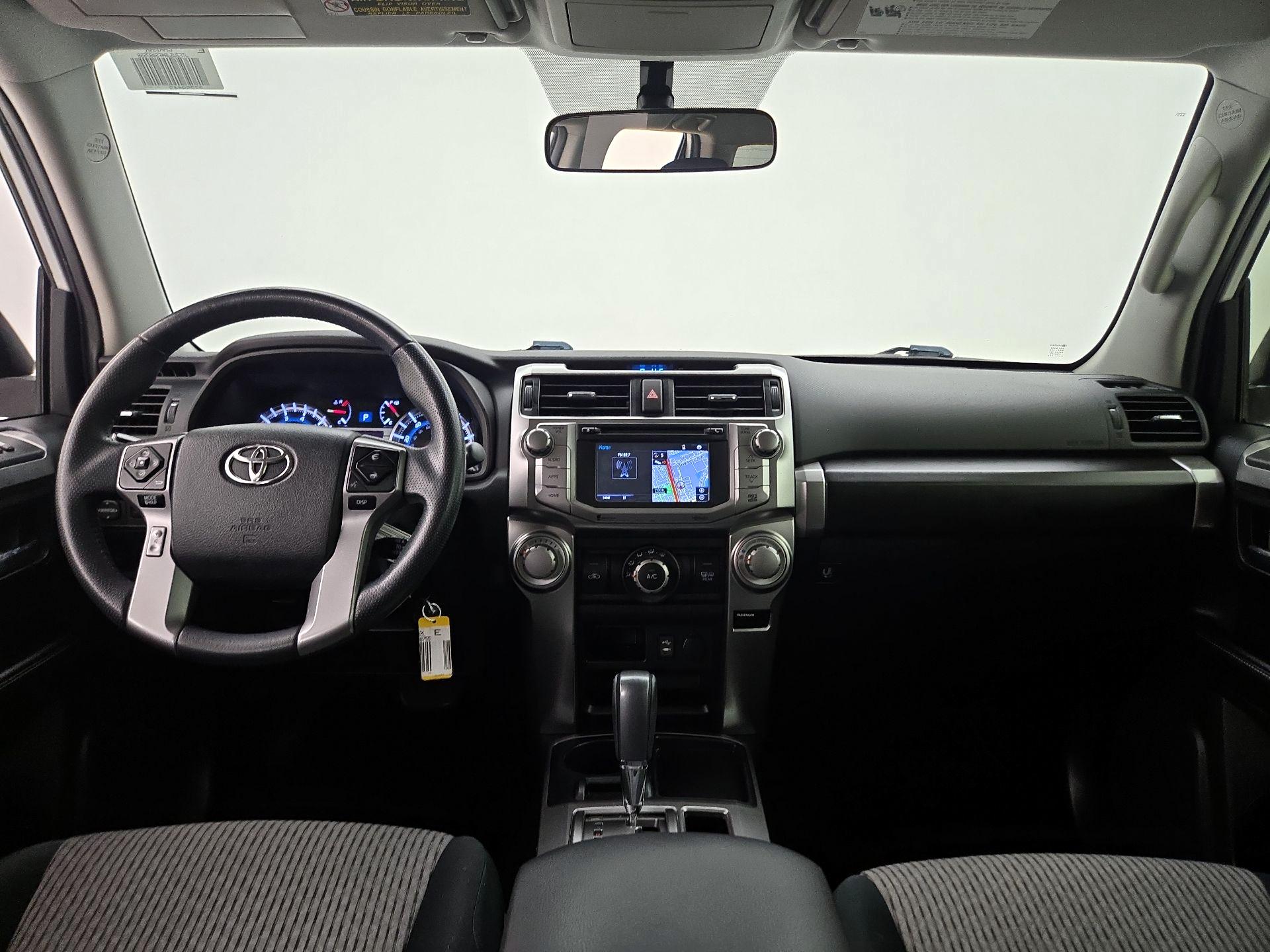 Thumbnail: 2015 Toyota 4Runner - 9