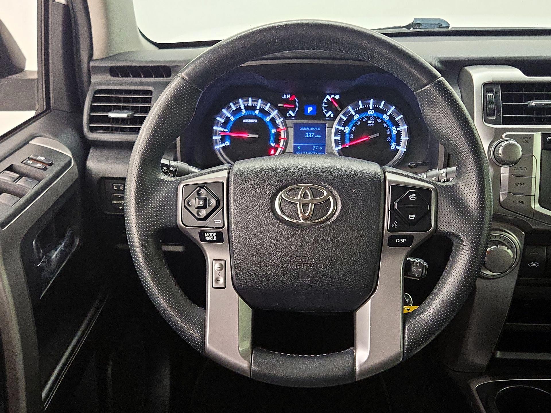 Thumbnail: 2015 Toyota 4Runner - 10