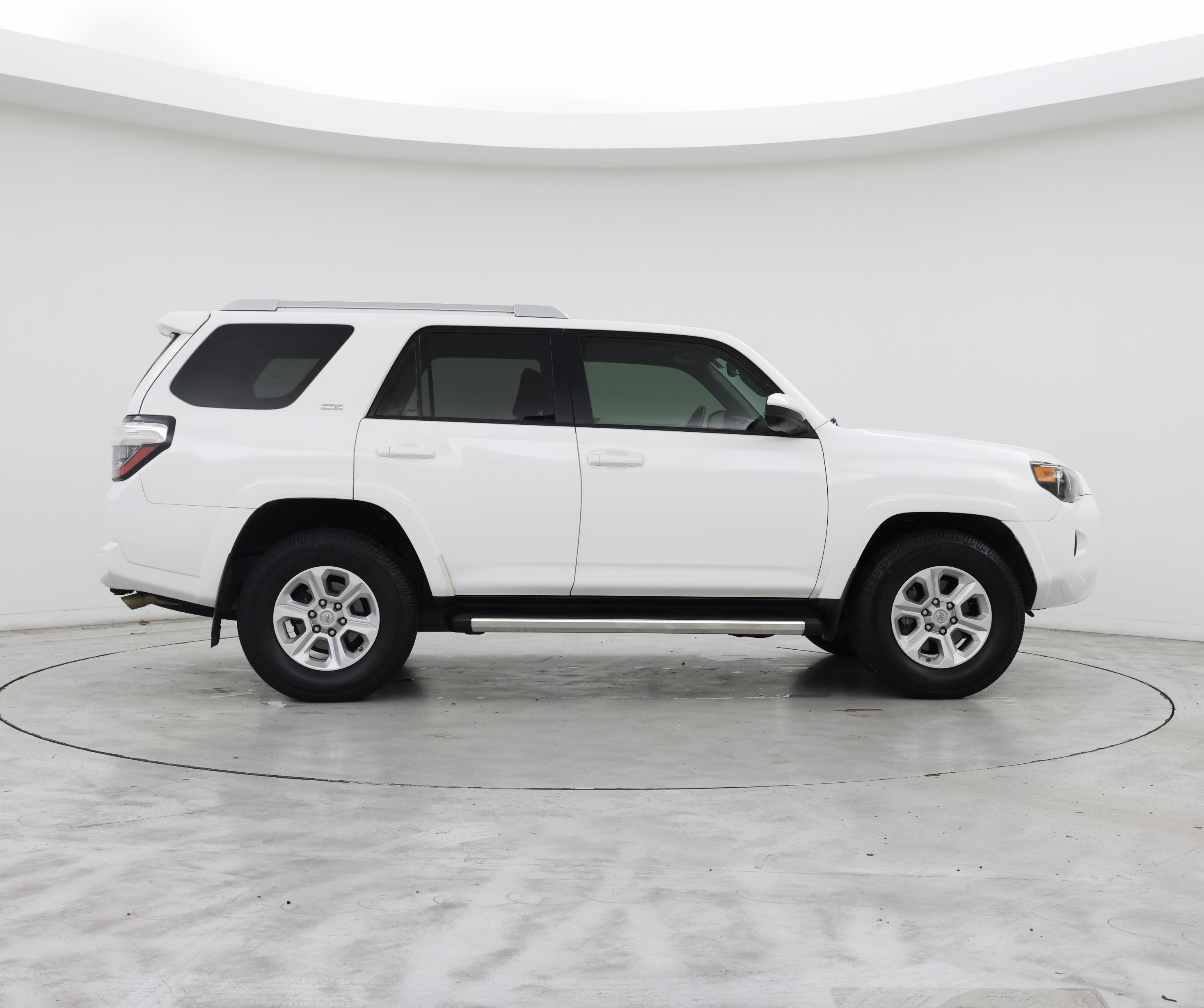 Thumbnail: 2015 Toyota 4Runner - 7
