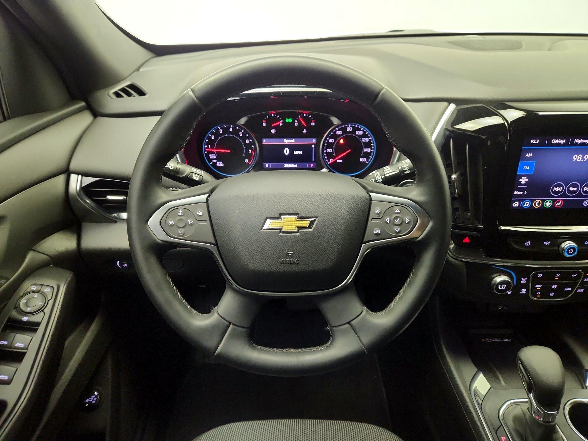 Thumbnail: 2023 Chevrolet Traverse - 10