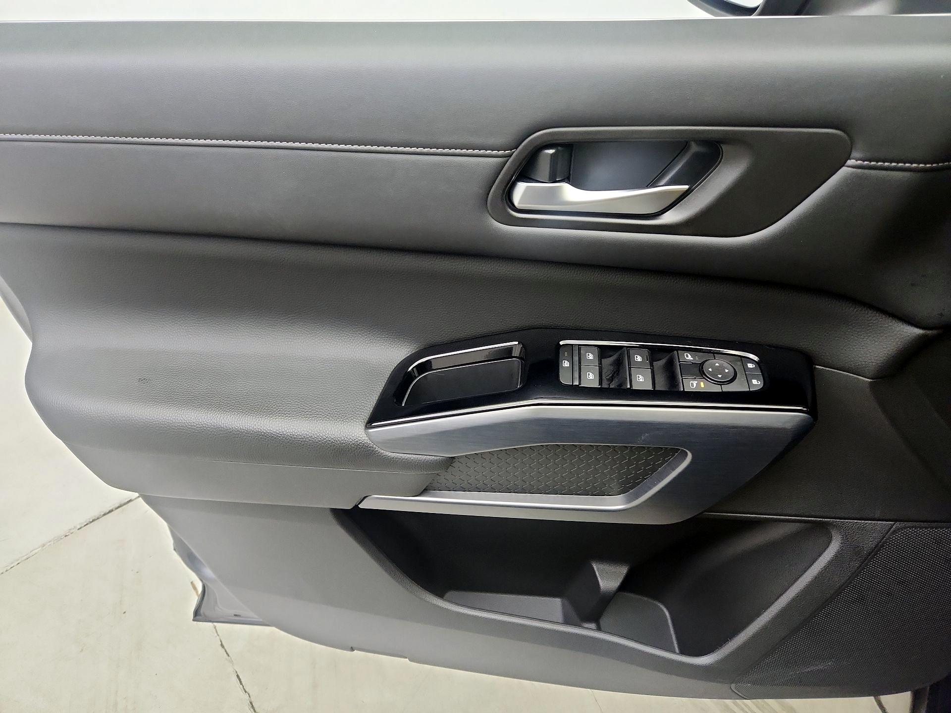 Thumbnail: 2024 Nissan Pathfinder - 12