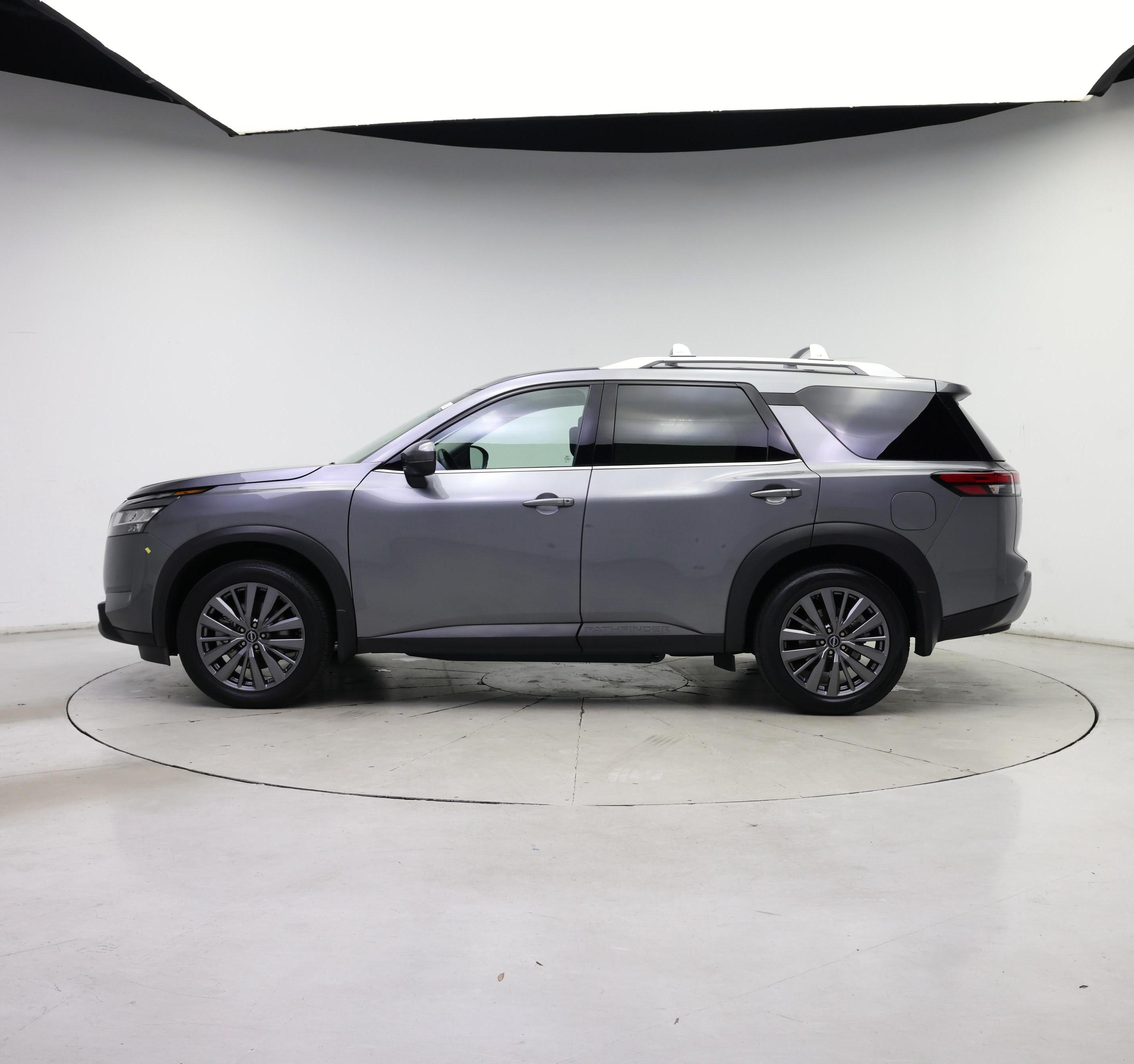 Thumbnail: 2024 Nissan Pathfinder - 3