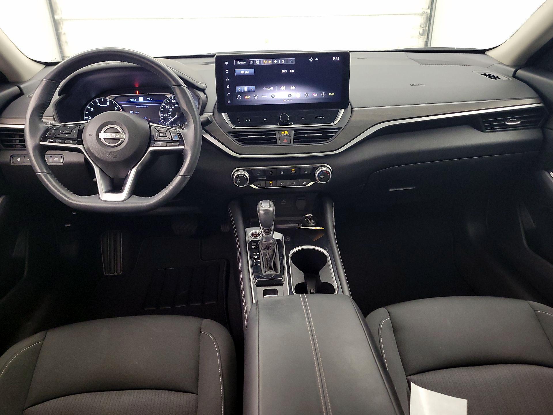 Thumbnail: 2023 Nissan Altima - 9
