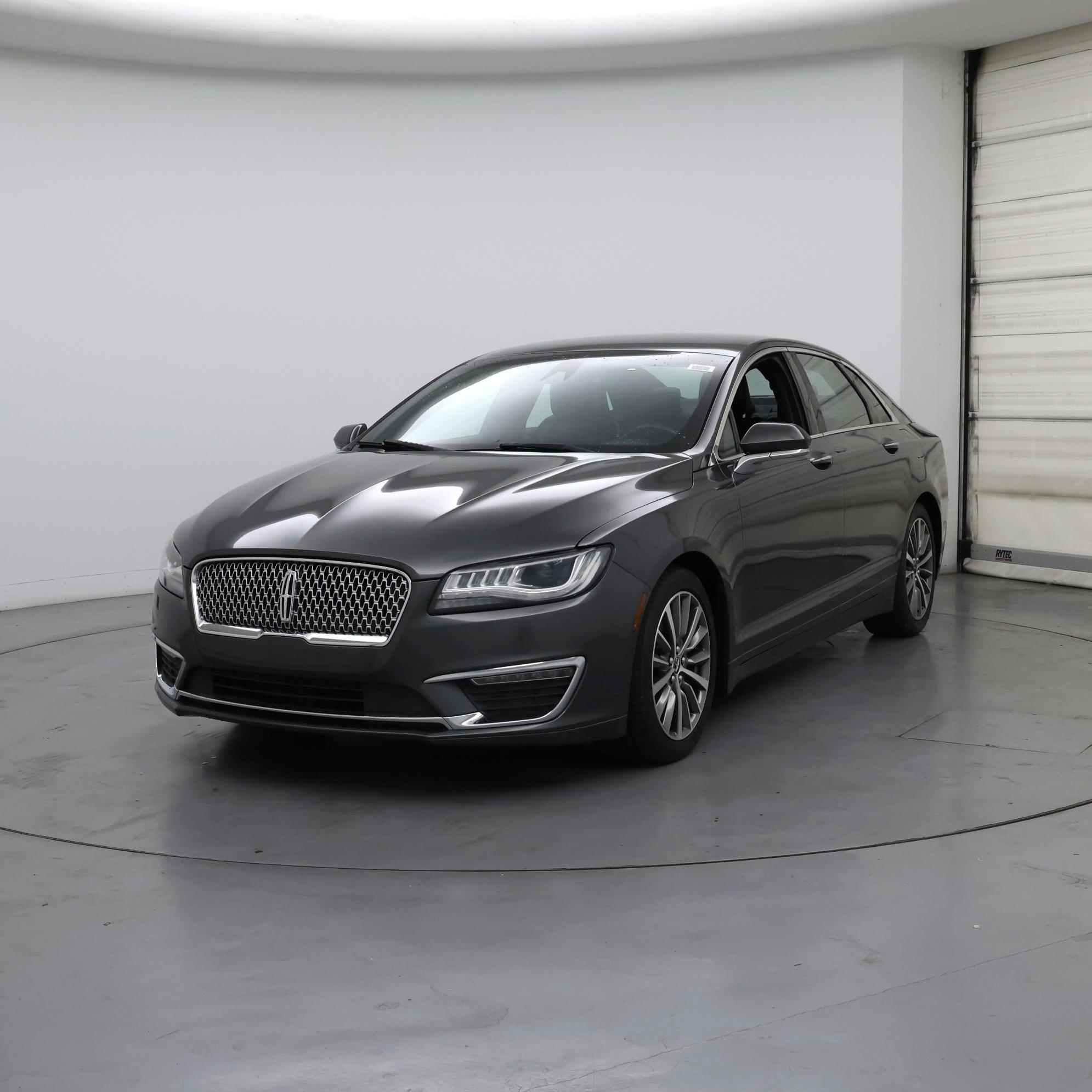 Thumbnail: 2020 Lincoln MKZ - 4