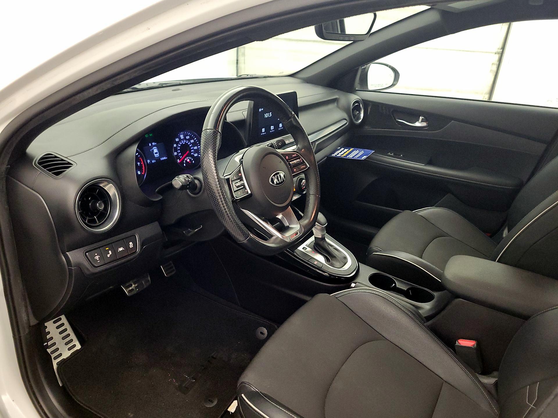 Thumbnail: 2021 Kia Forte - 11
