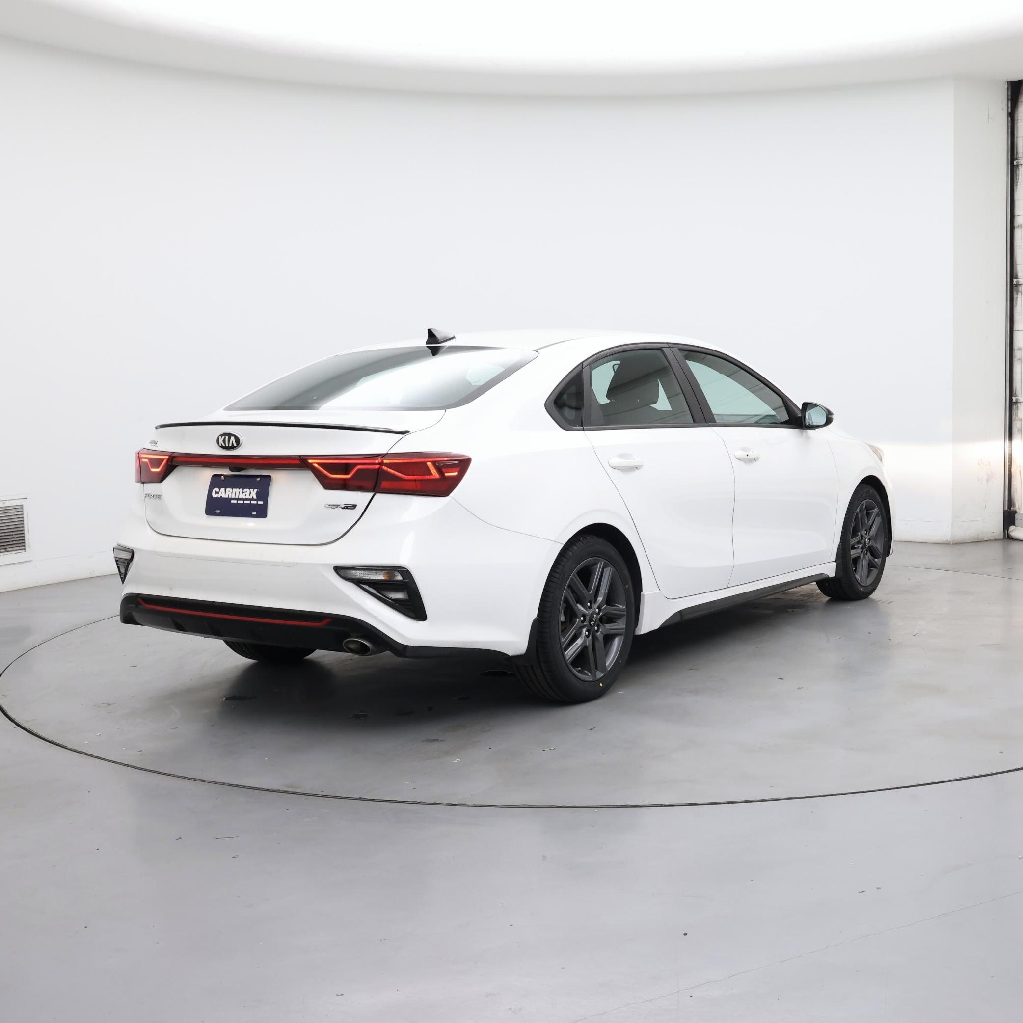 Thumbnail: 2021 Kia Forte - 8