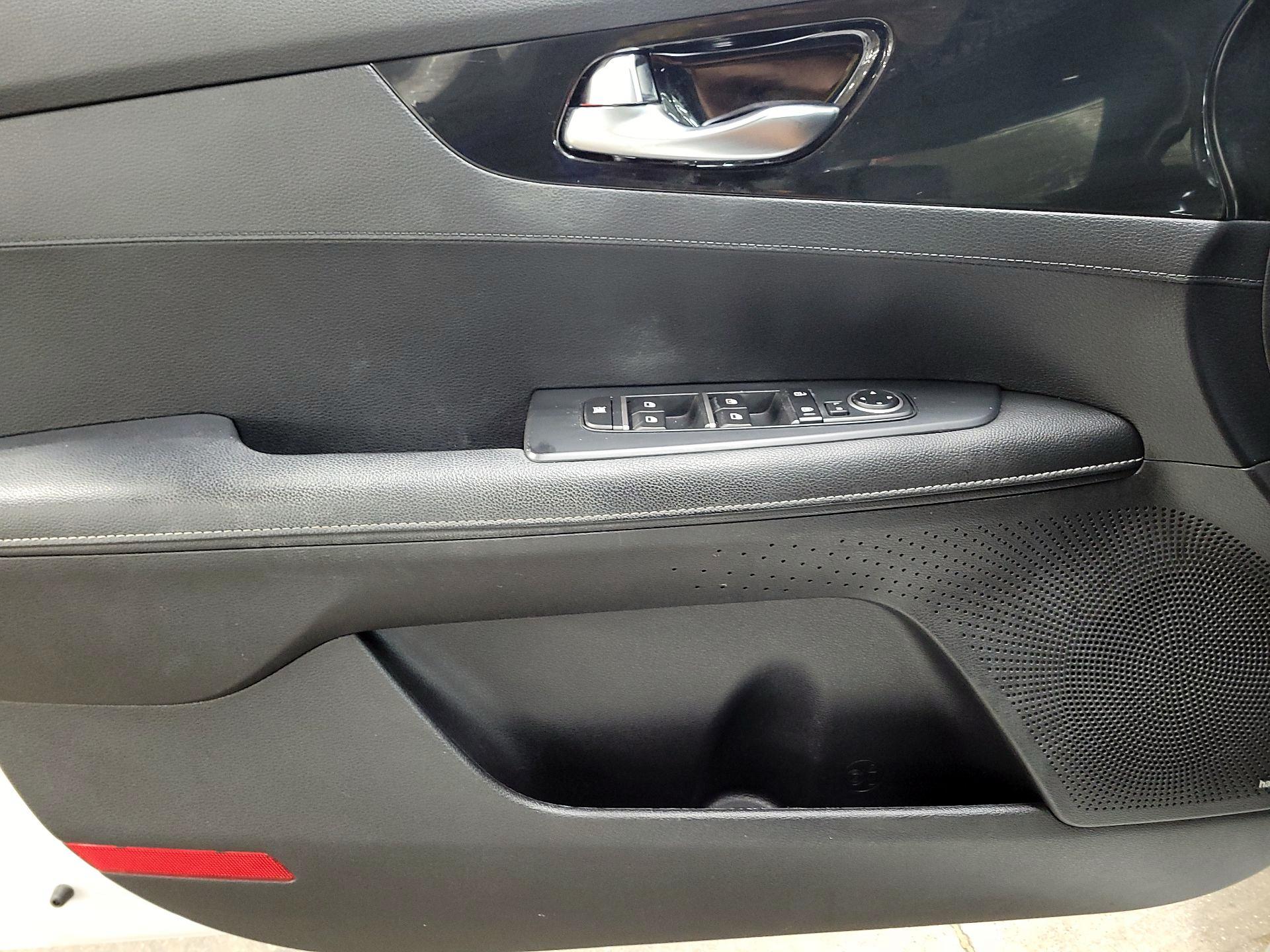 Thumbnail: 2021 Kia Forte - 12