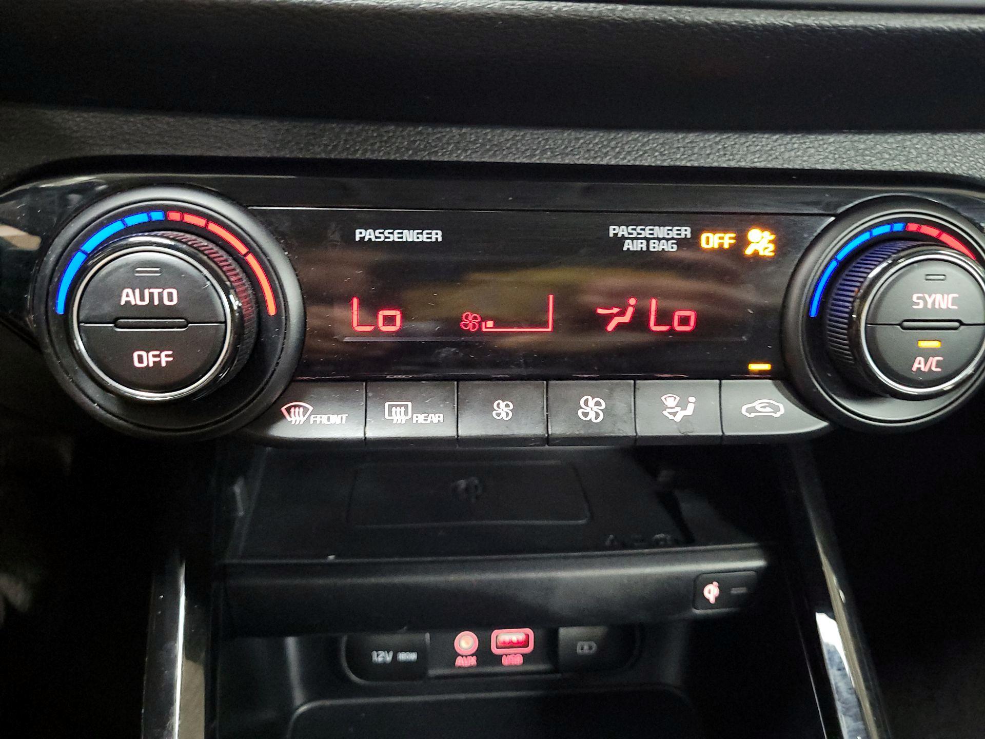 Thumbnail: 2021 Kia Forte - 16