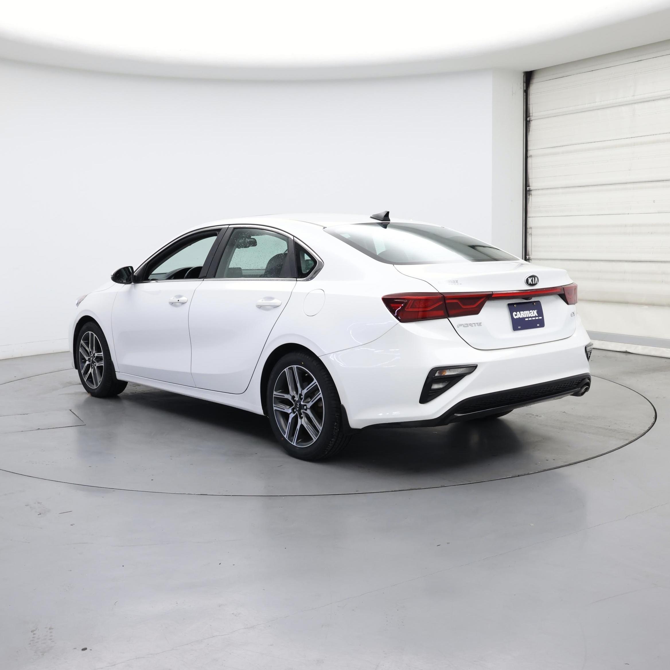 Thumbnail: 2021 Kia Forte - 2