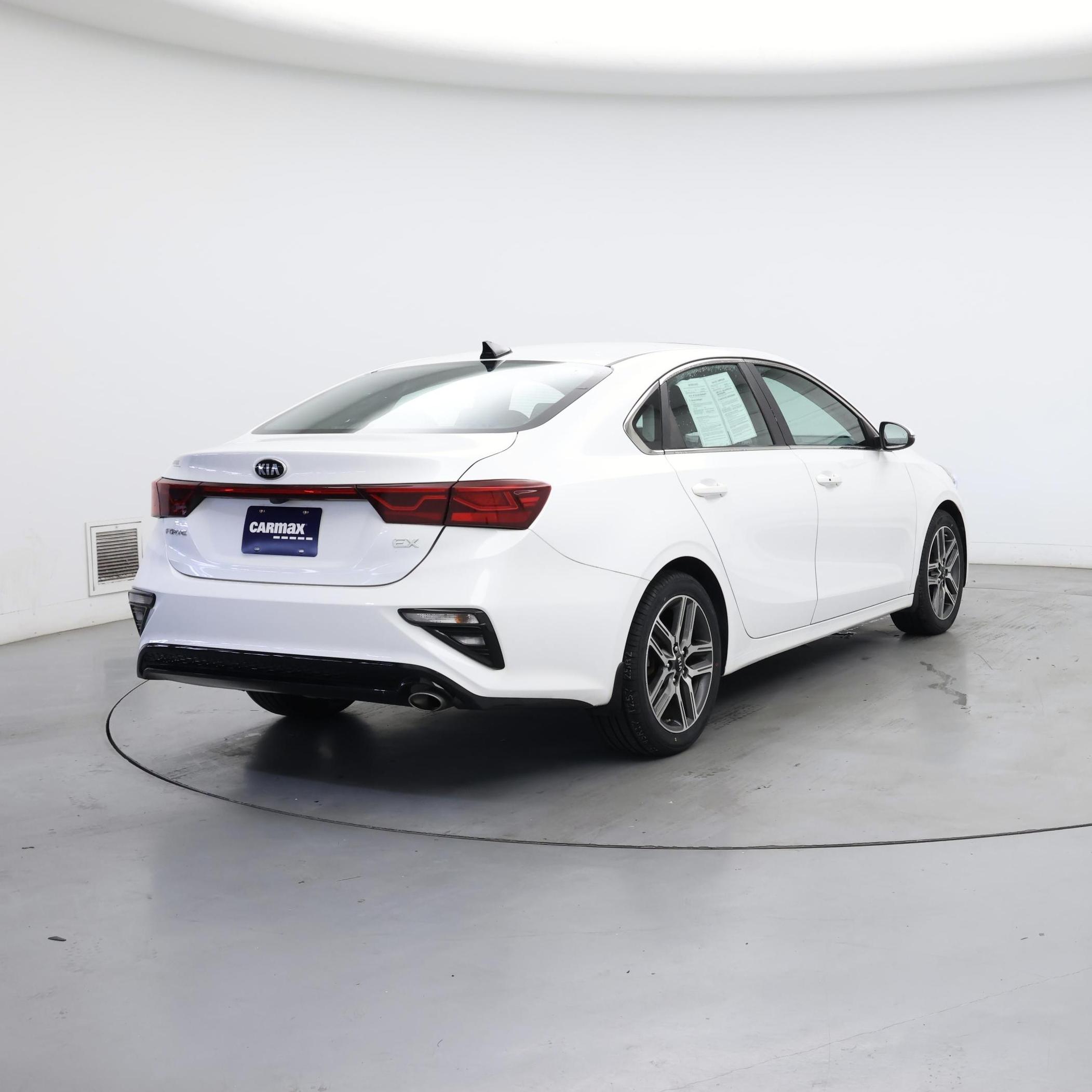 Thumbnail: 2021 Kia Forte - 8