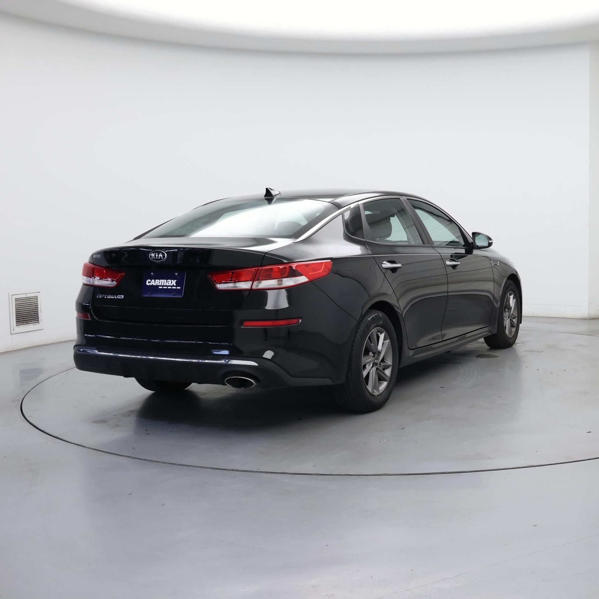 Thumbnail: 2020 Kia Optima - 8