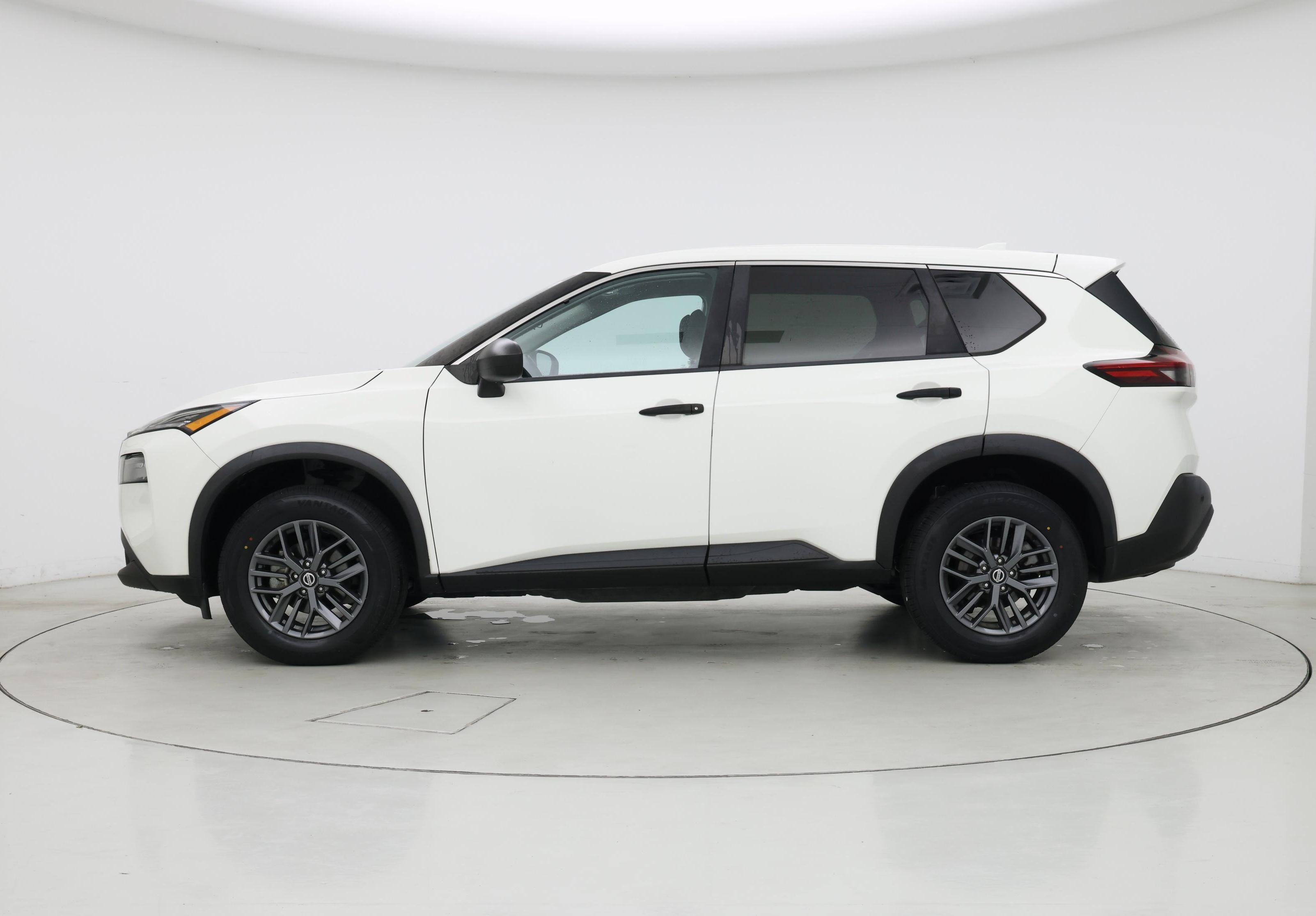 Thumbnail: 2021 Nissan Rogue - 3
