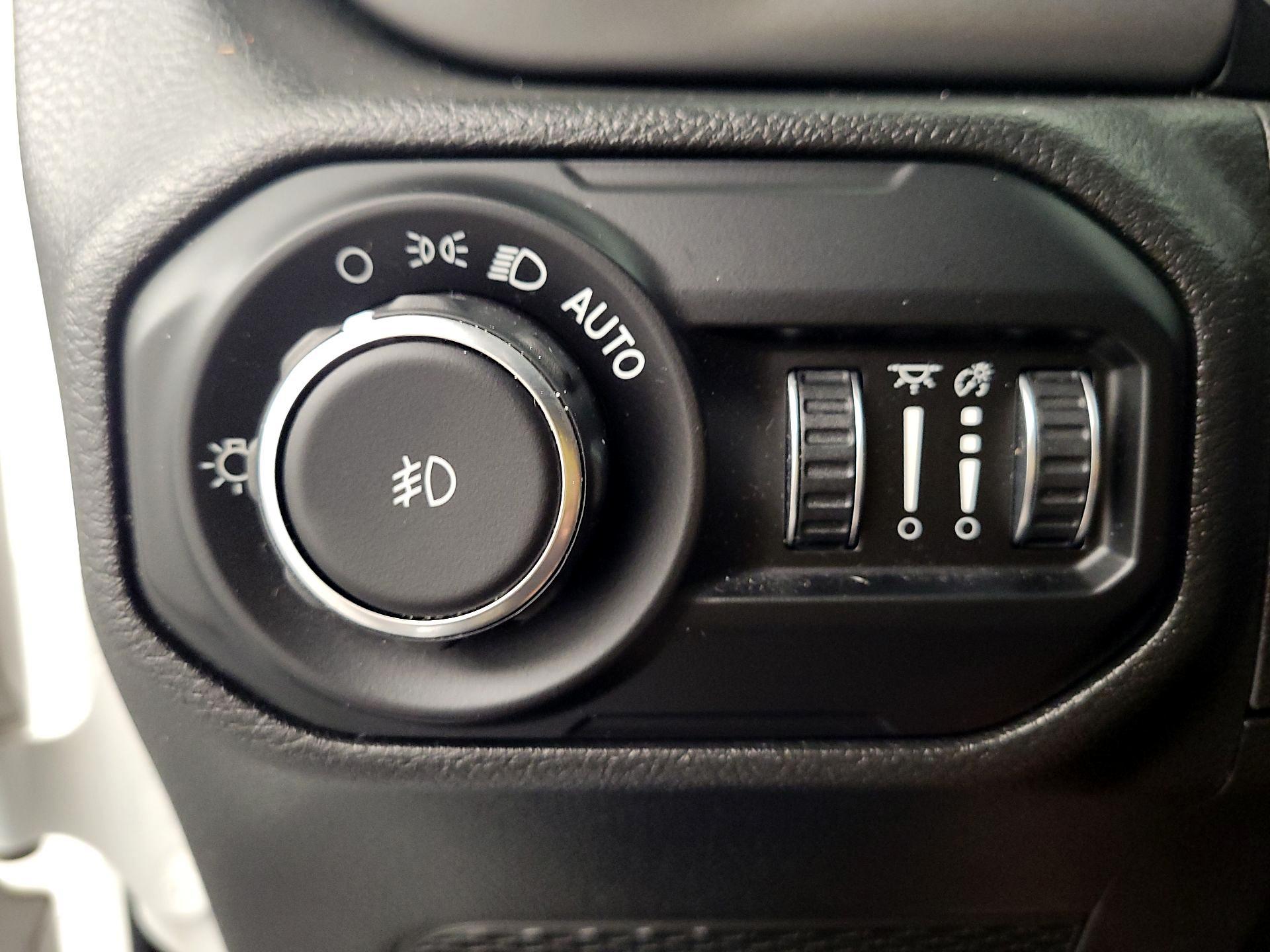 Thumbnail: 2022 Jeep Wrangler - 13