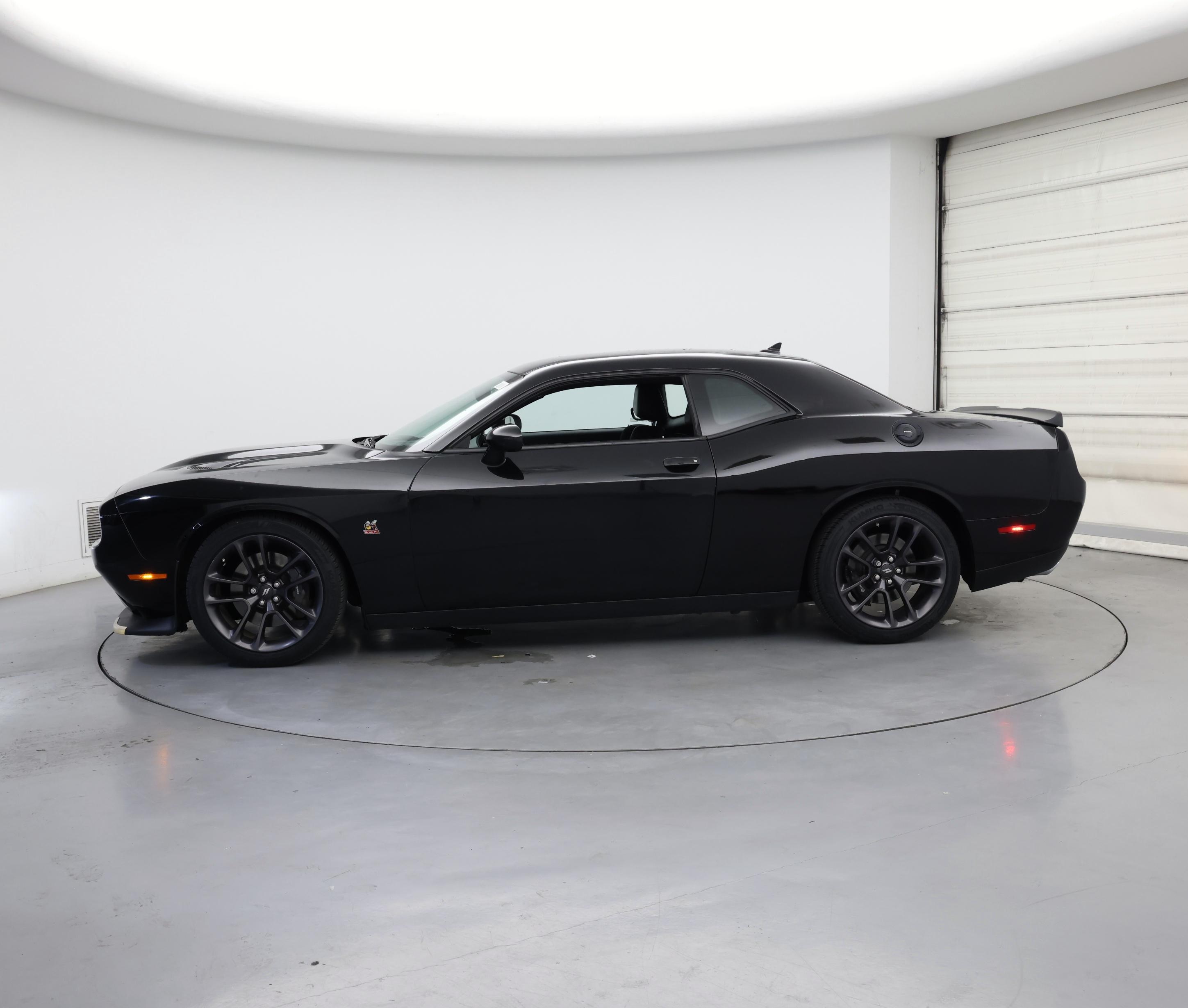 Thumbnail: 2022 Dodge Challenger - 3