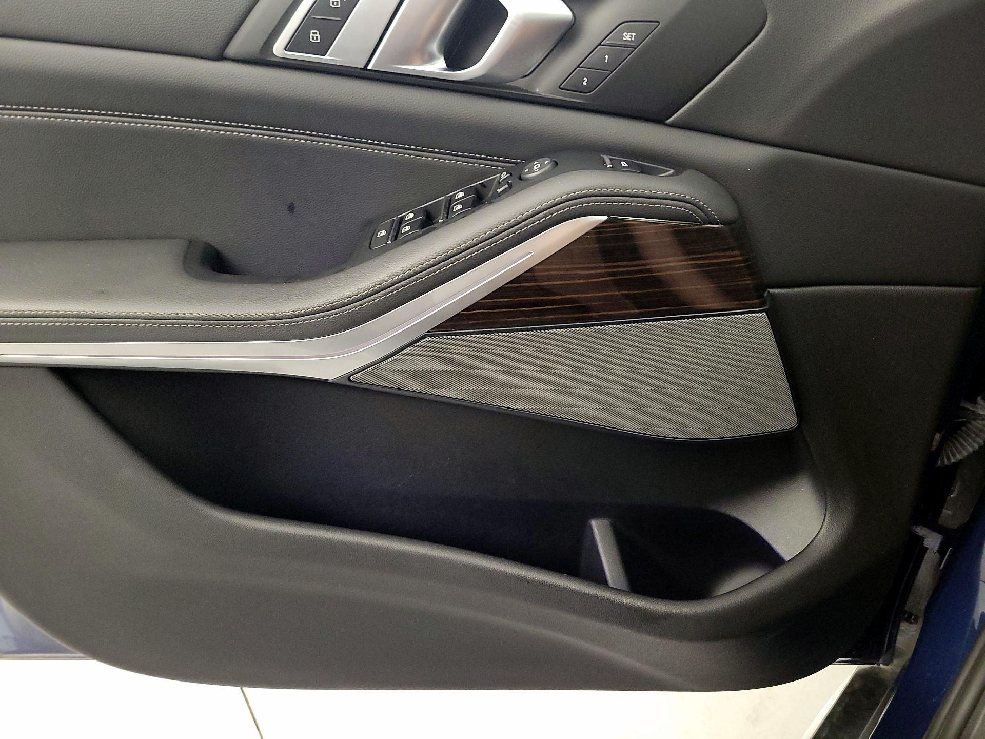 Thumbnail: 2020 BMW X5 - 12