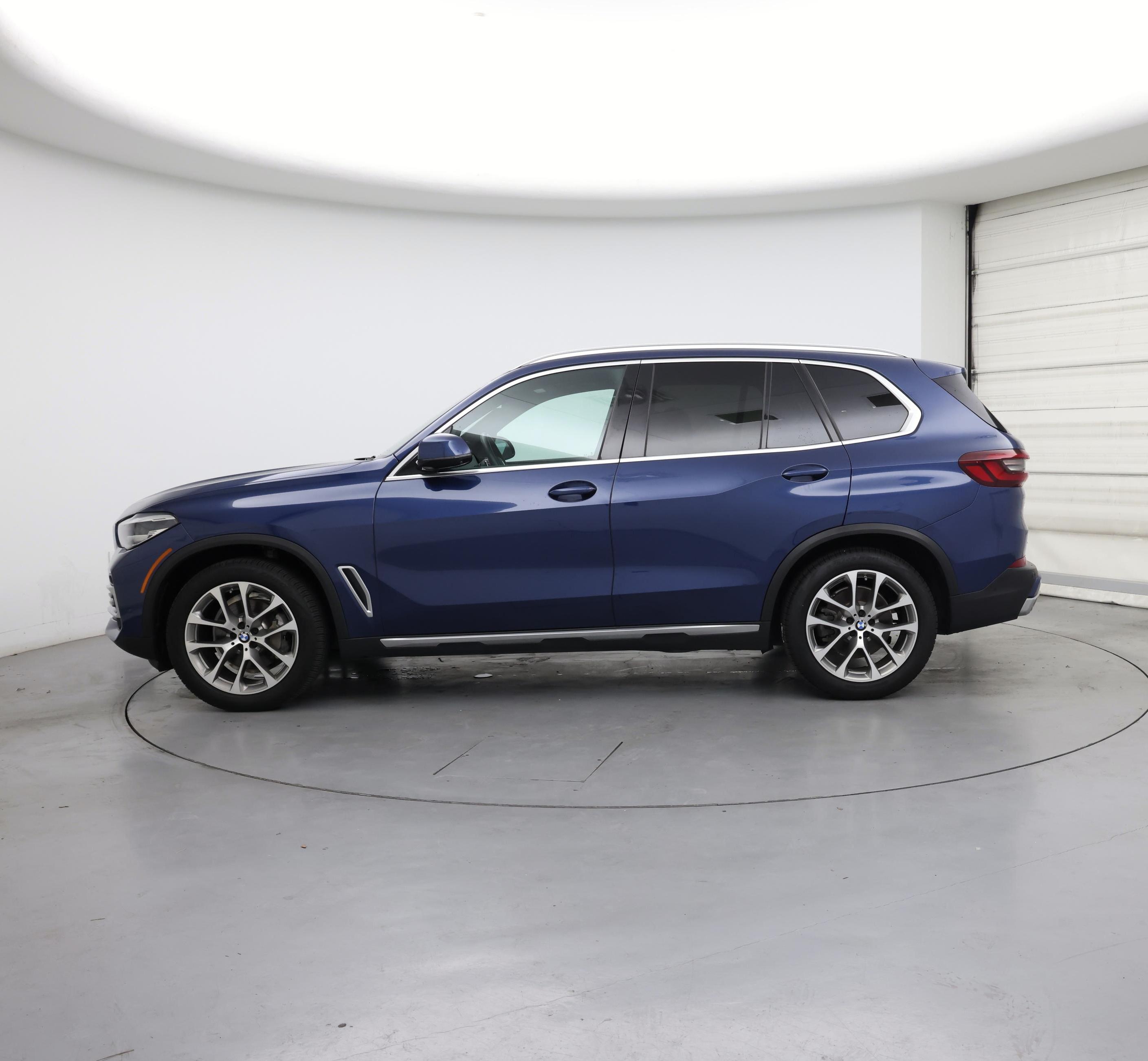 Thumbnail: 2020 BMW X5 - 3