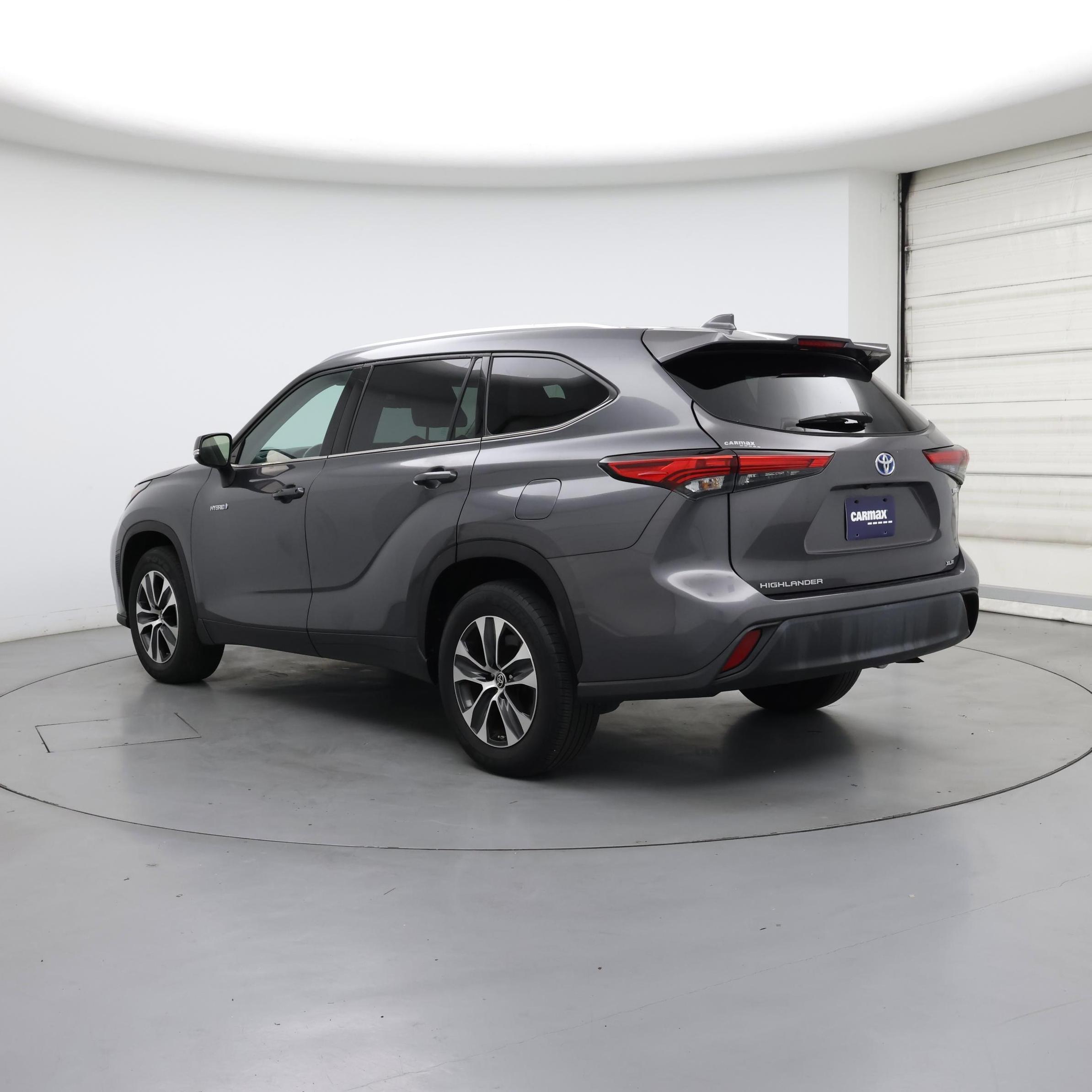 Thumbnail: 2021 Toyota Highlander - 2