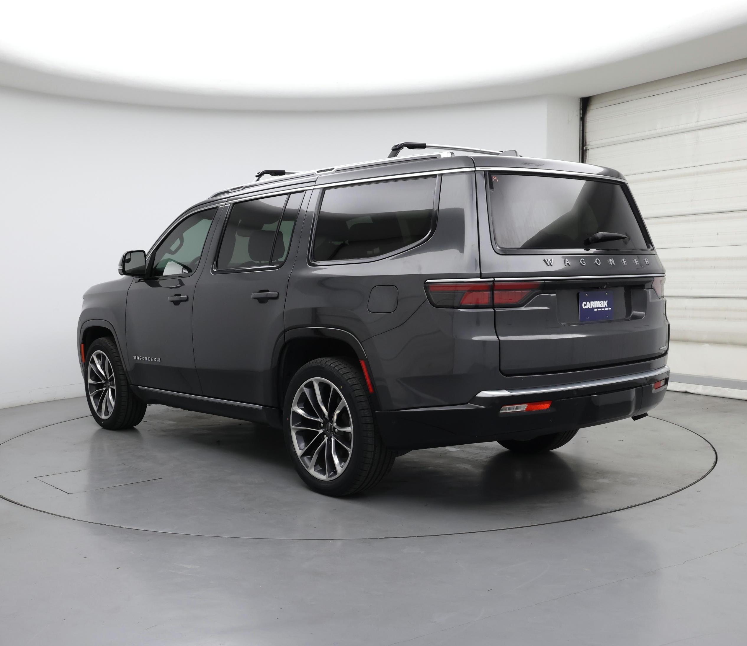 Thumbnail: 2022 Jeep Wagoneer - 2