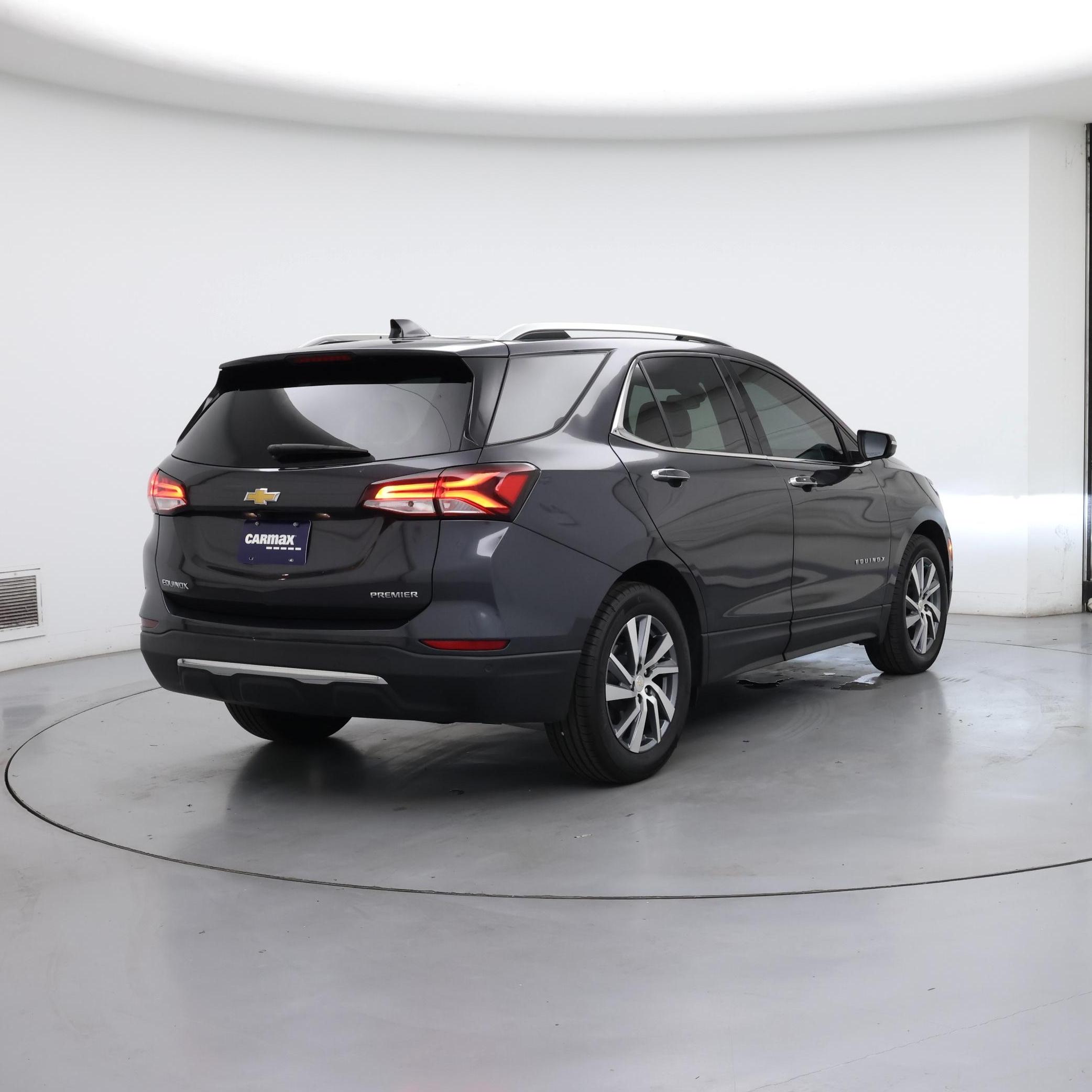 Thumbnail: 2022 Chevrolet Equinox - 8