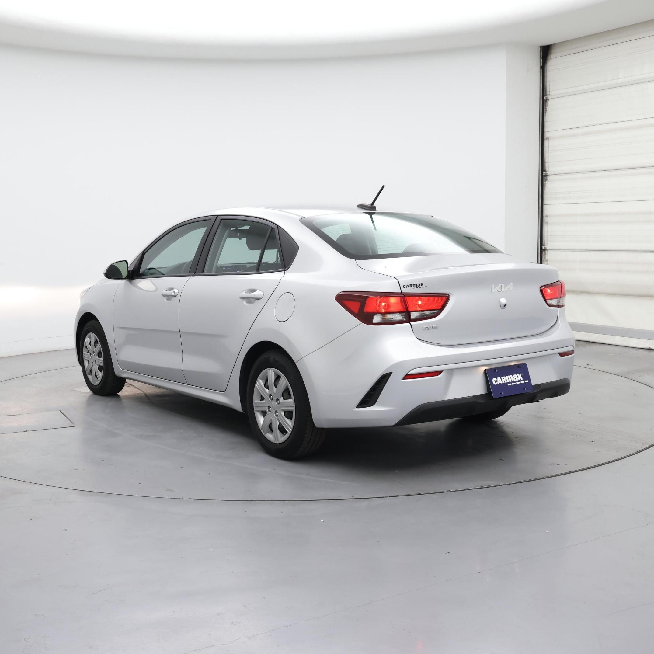 Thumbnail: 2022 Kia Rio - 2