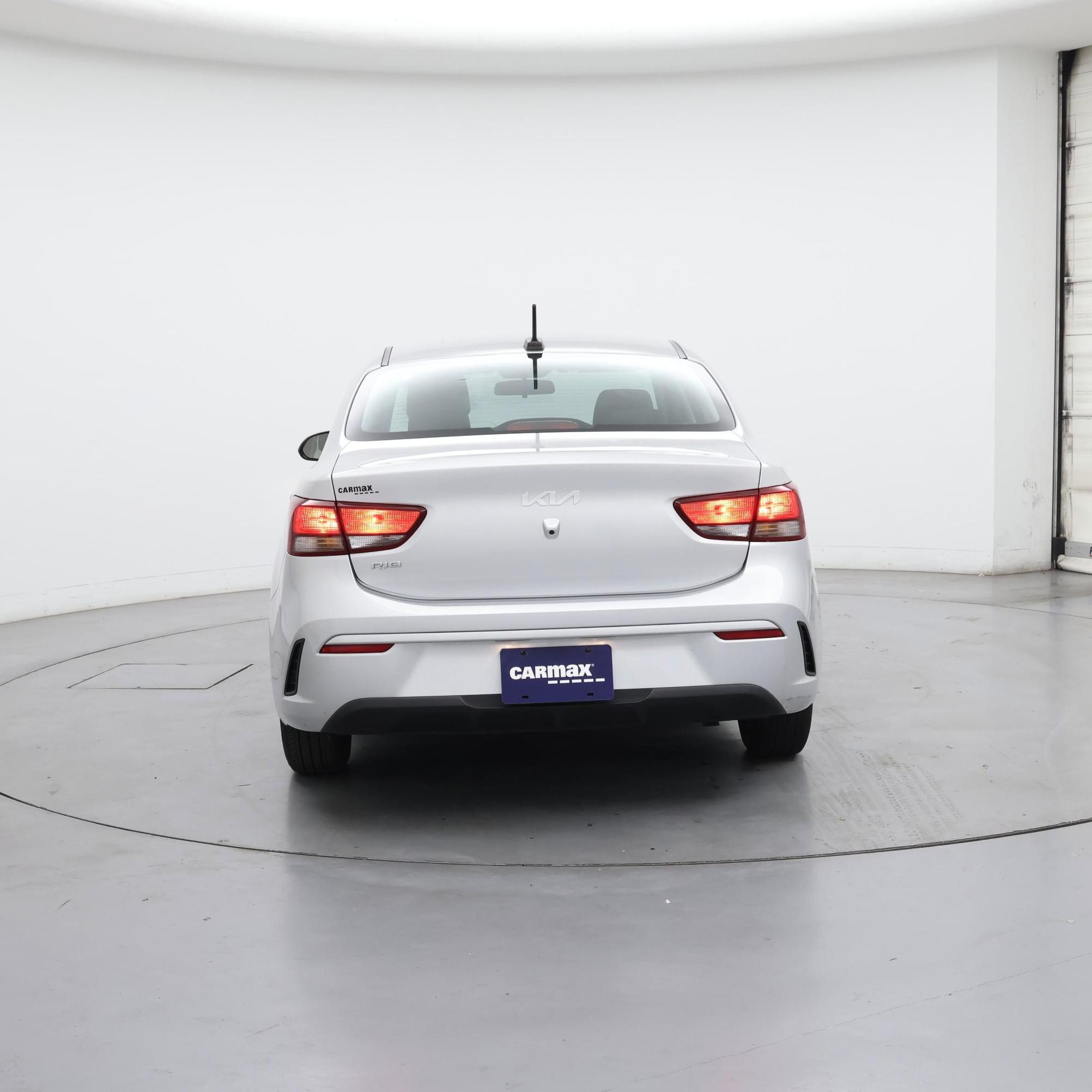 Thumbnail: 2022 Kia Rio - 6