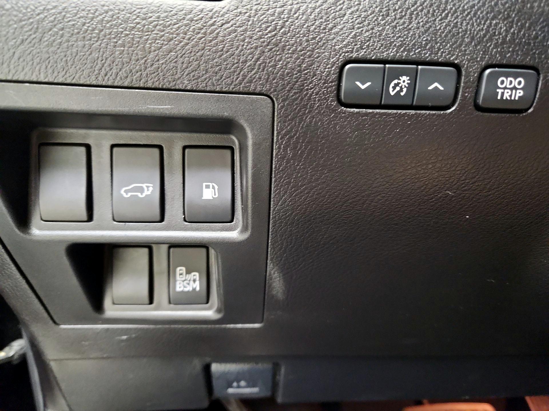 Thumbnail: 2015 Lexus RX - 13