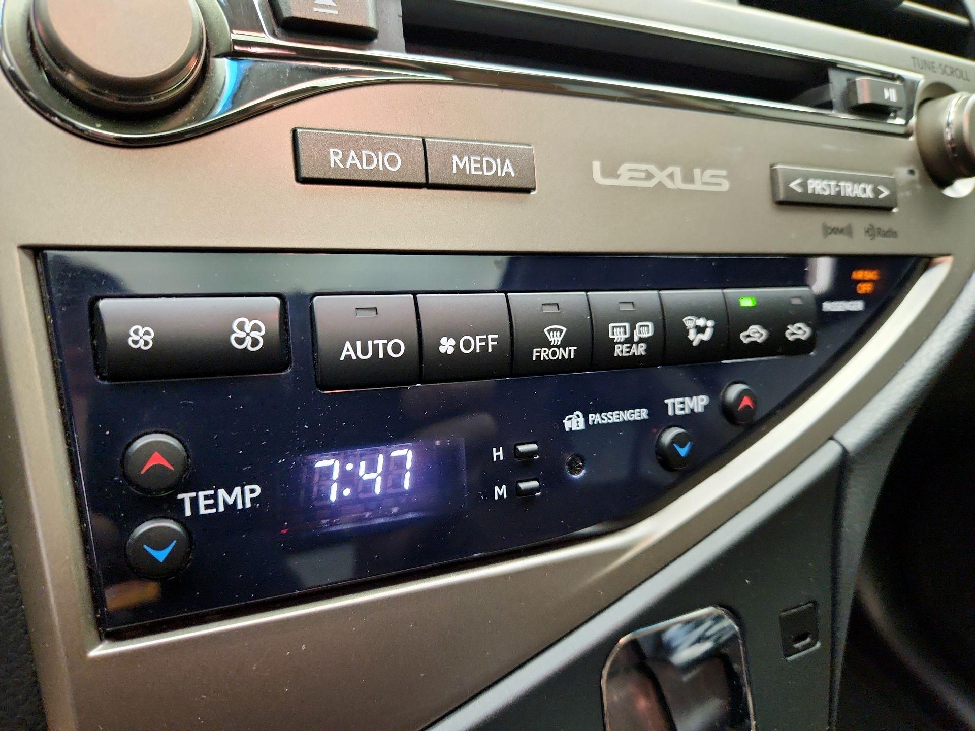 Thumbnail: 2015 Lexus RX - 16