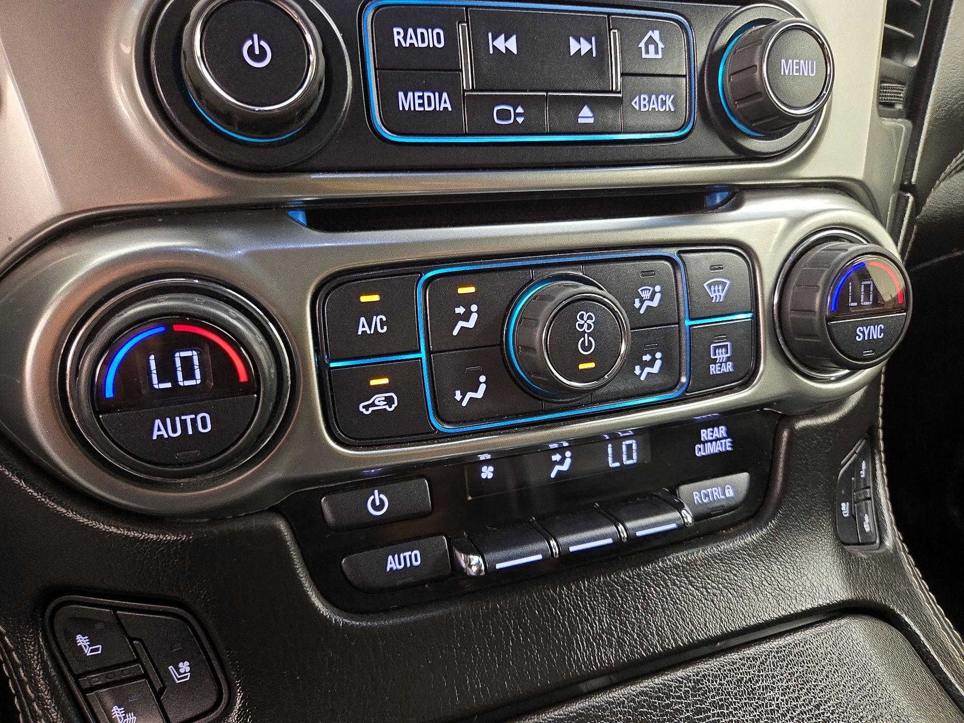 Thumbnail: 2019 Chevrolet Tahoe - 17