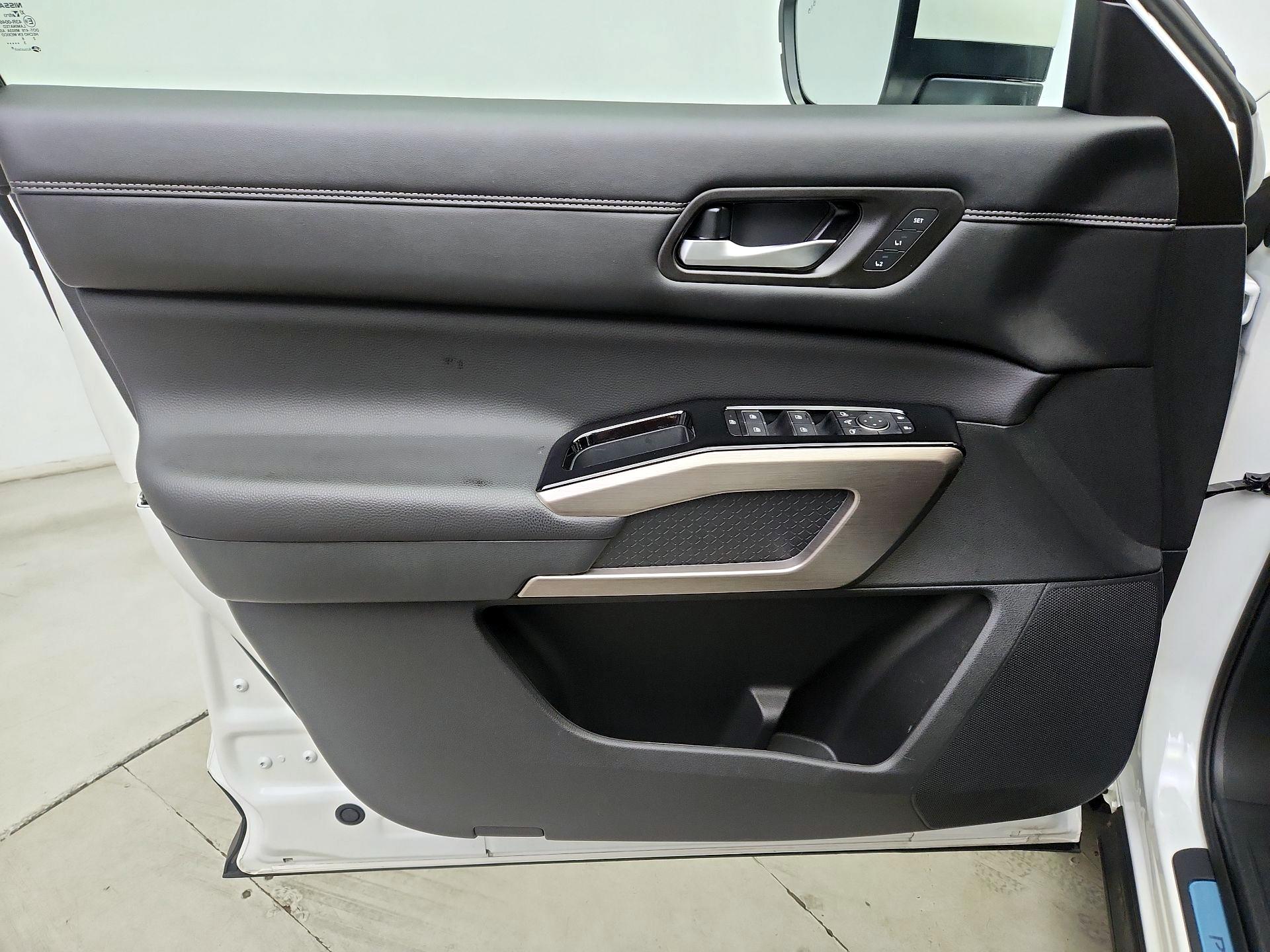 Thumbnail: 2024 Nissan Pathfinder - 12