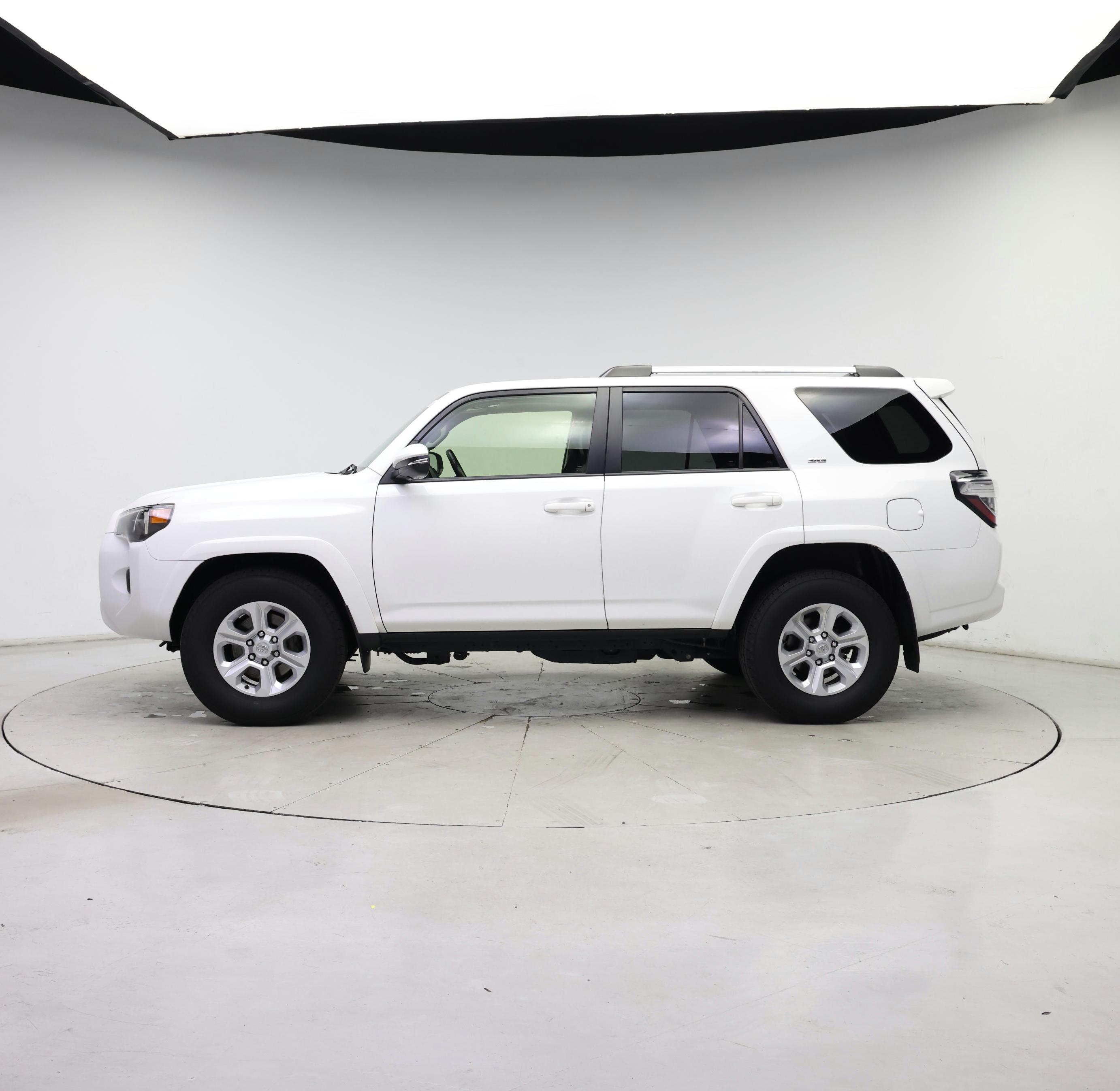 Thumbnail: 2023 Toyota 4Runner - 3