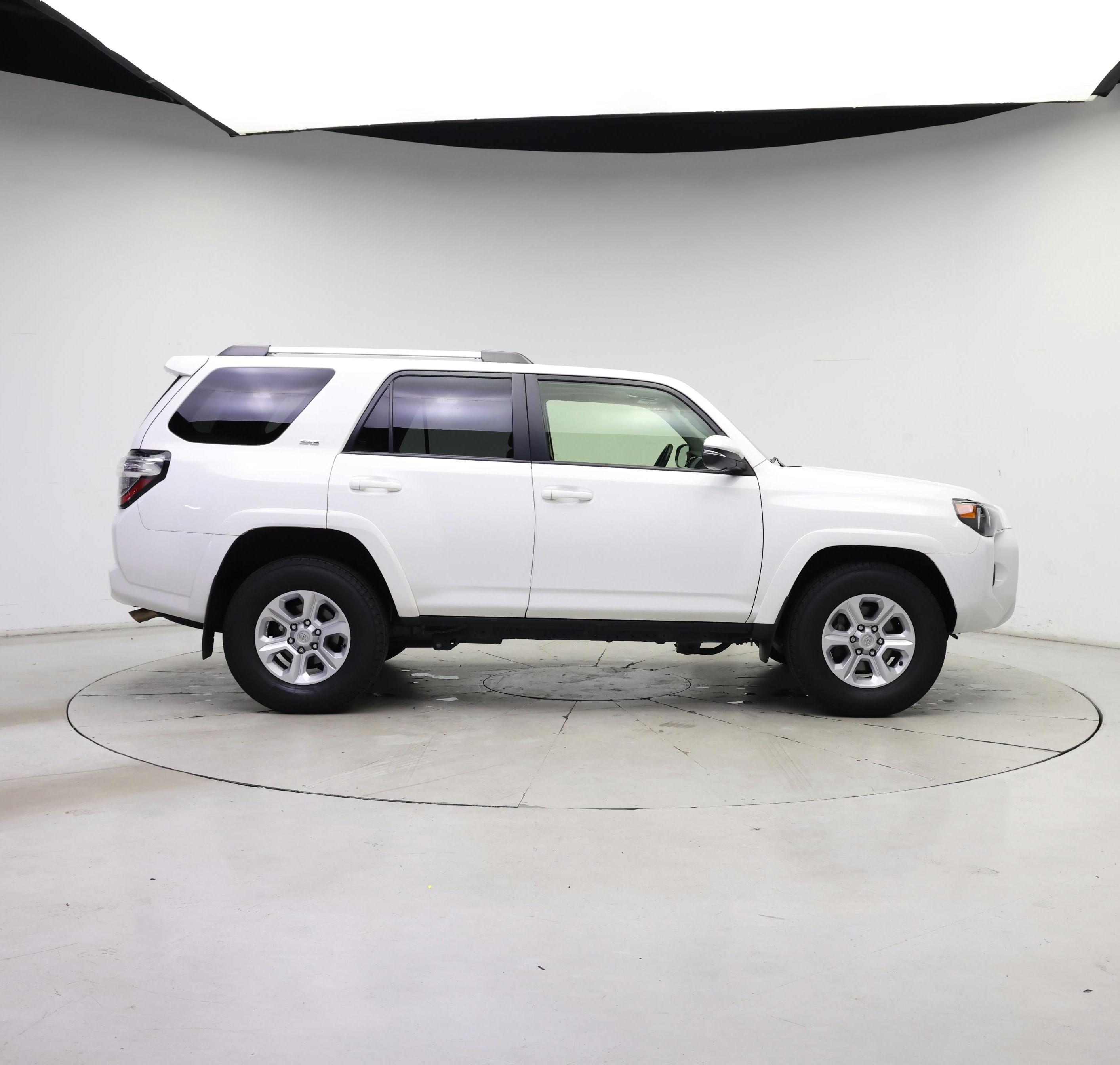 Thumbnail: 2023 Toyota 4Runner - 7