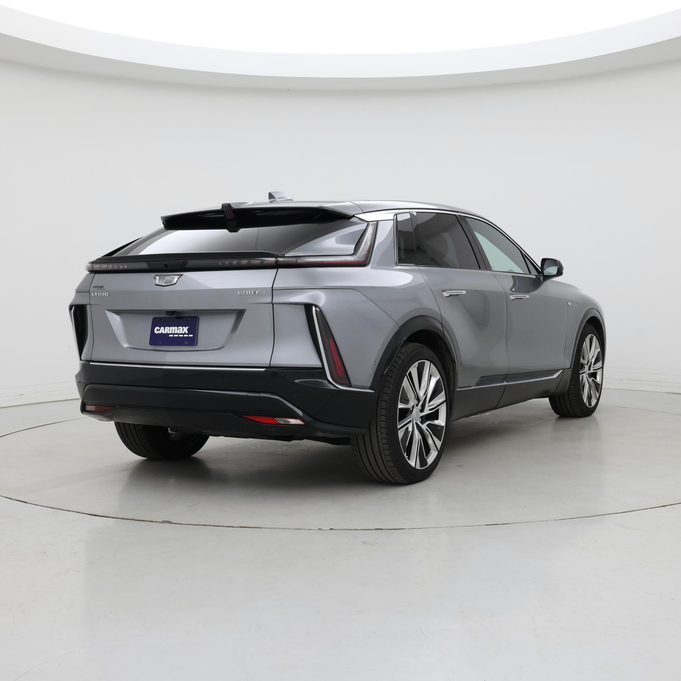 Thumbnail: 2024 Cadillac Lyriq - 8