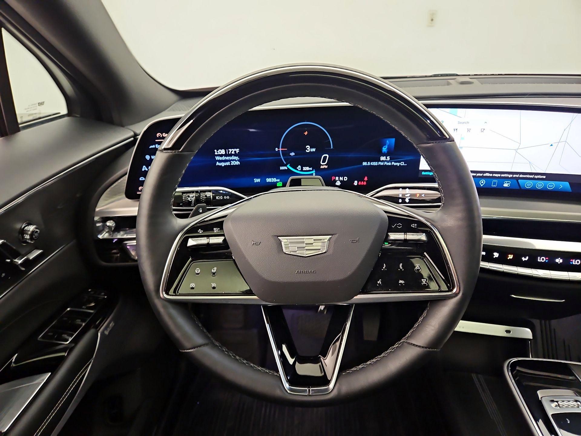 Thumbnail: 2024 Cadillac Lyriq - 10