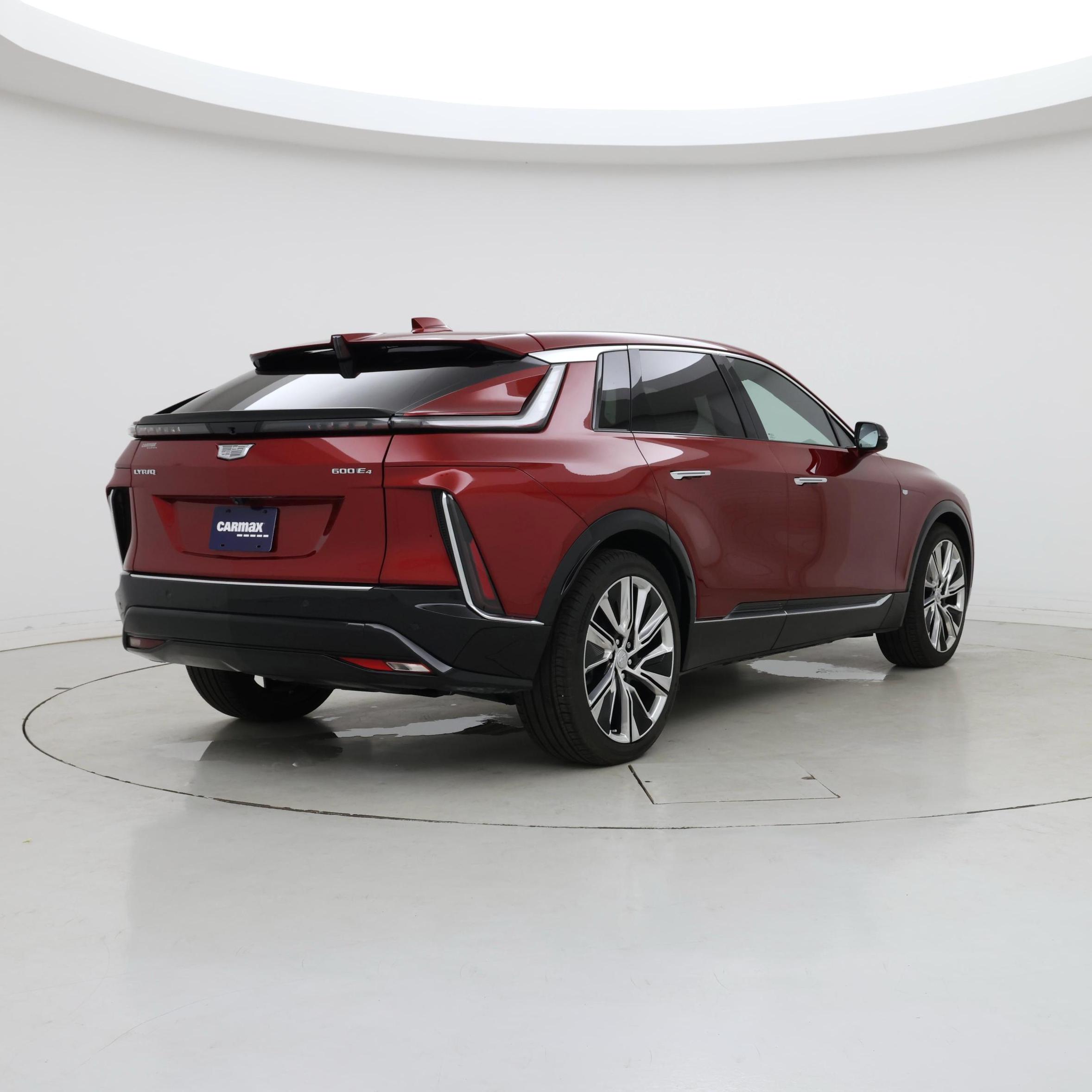 Thumbnail: 2024 Cadillac Lyriq - 8