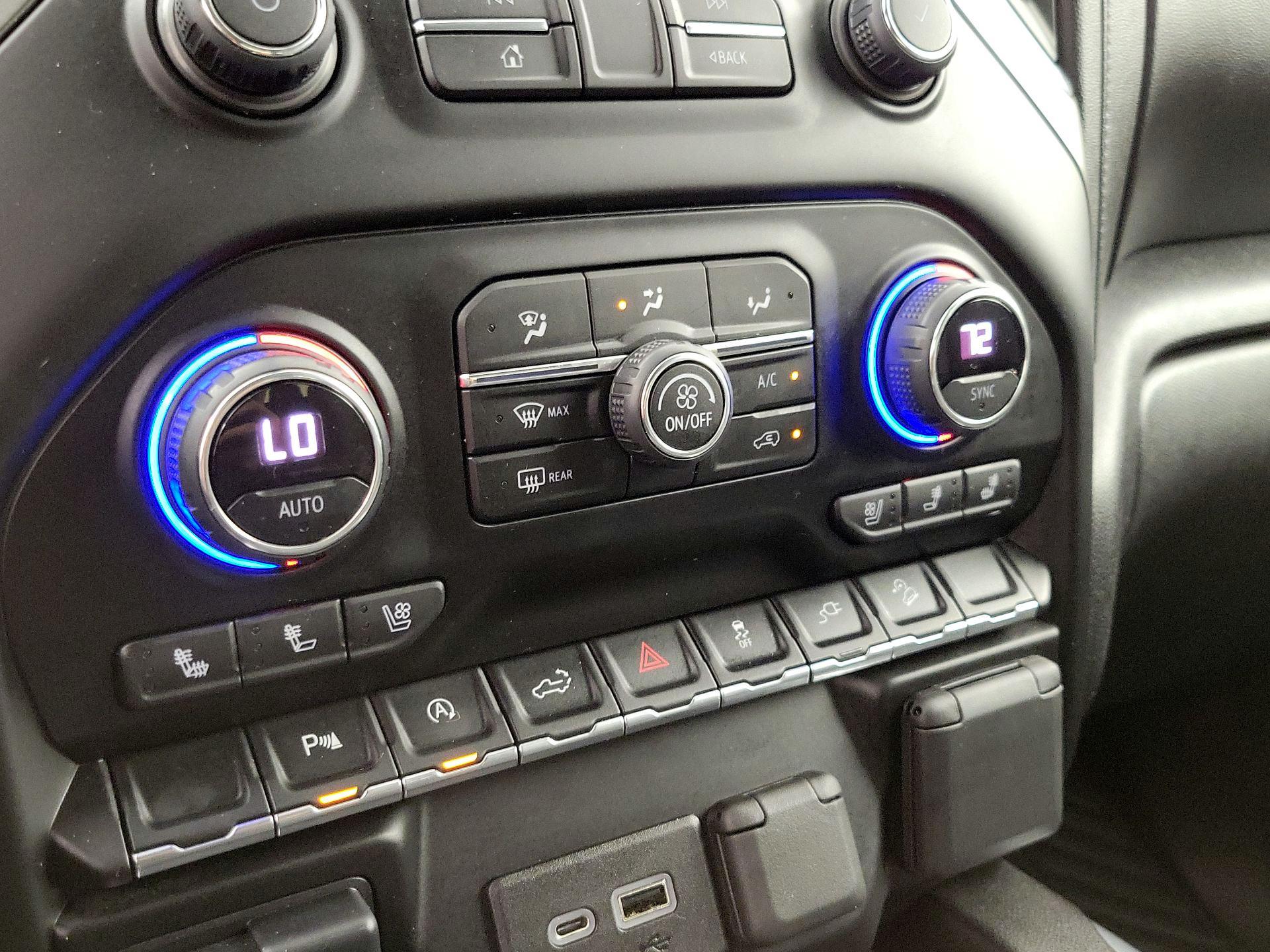 Thumbnail: 2021 Chevrolet Silverado 1500 - 16