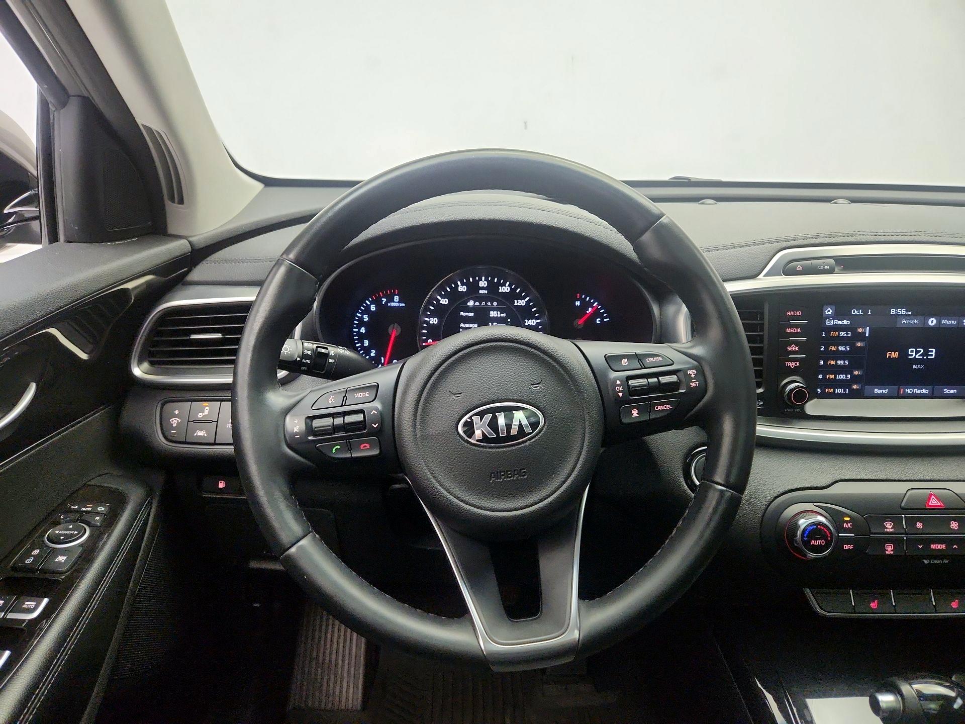 Thumbnail: 2018 Kia Sorento - 10