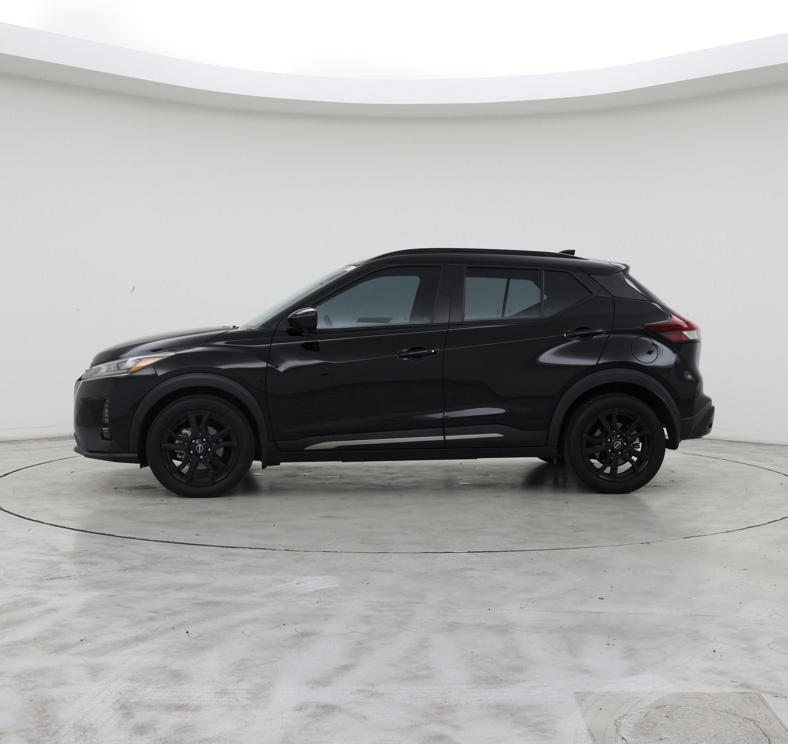 Thumbnail: 2023 Nissan Kicks - 3