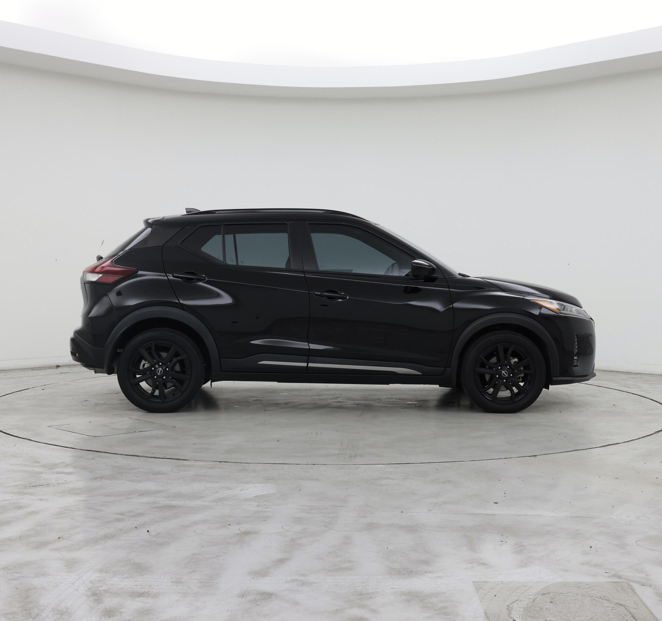 Thumbnail: 2023 Nissan Kicks - 7