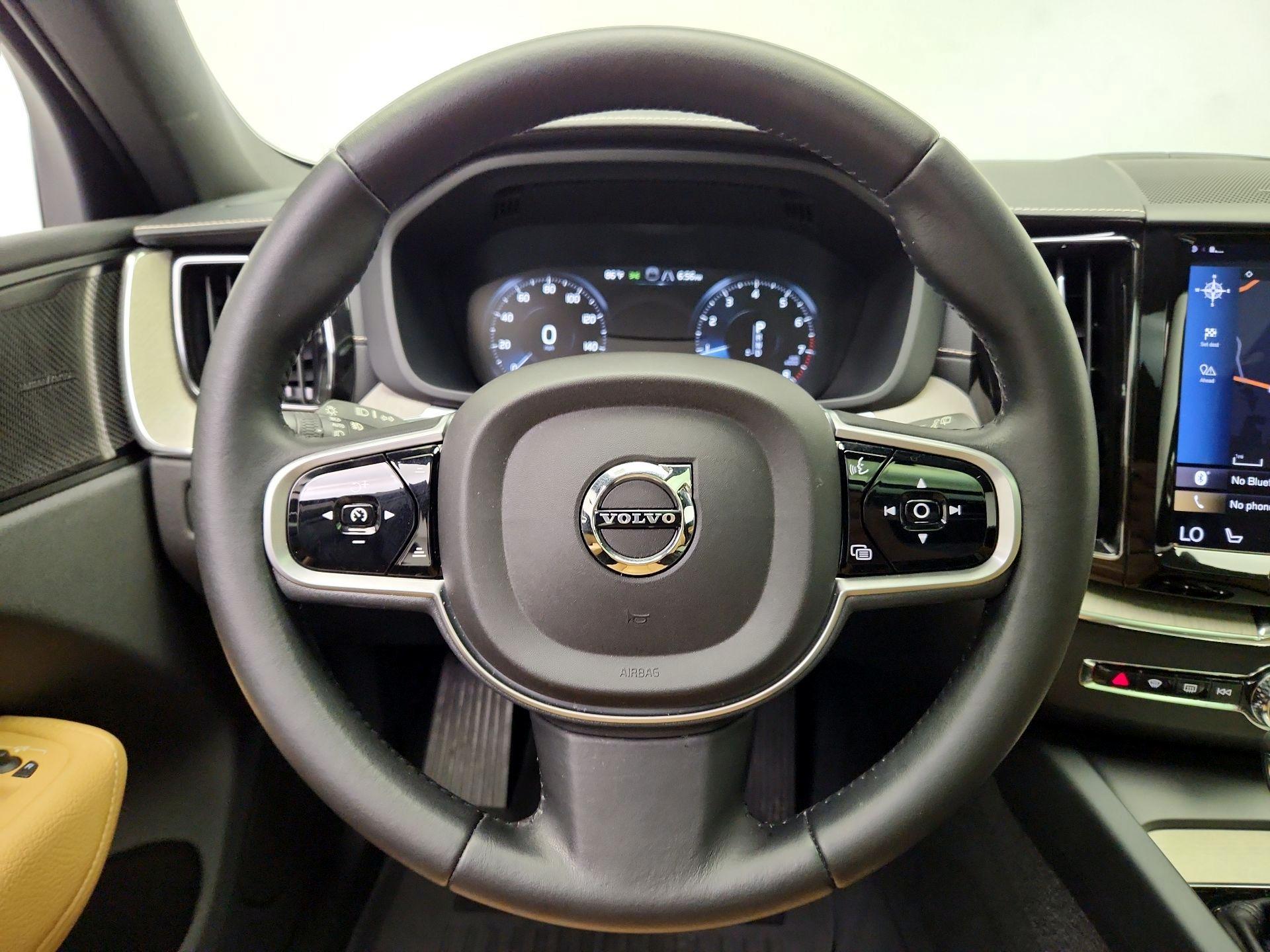 Thumbnail: 2019 Volvo XC60 - 10