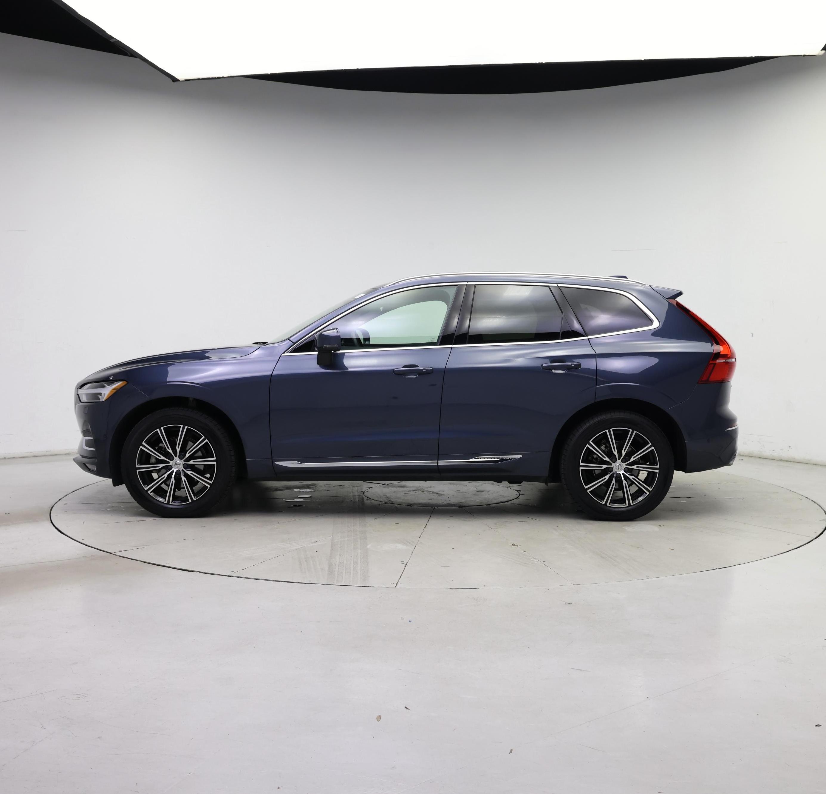 Thumbnail: 2019 Volvo XC60 - 3