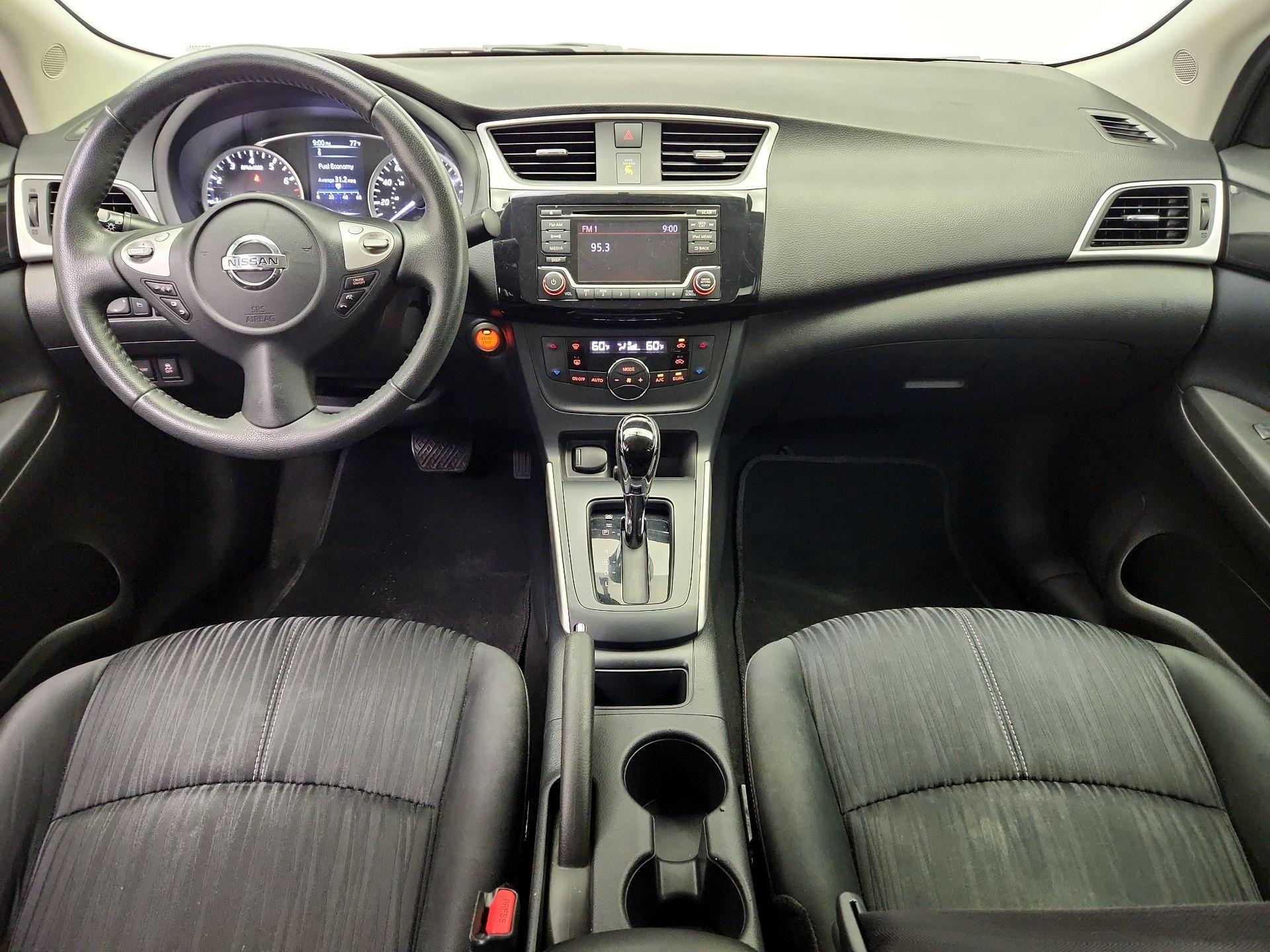 Thumbnail: 2018 Nissan Sentra - 9