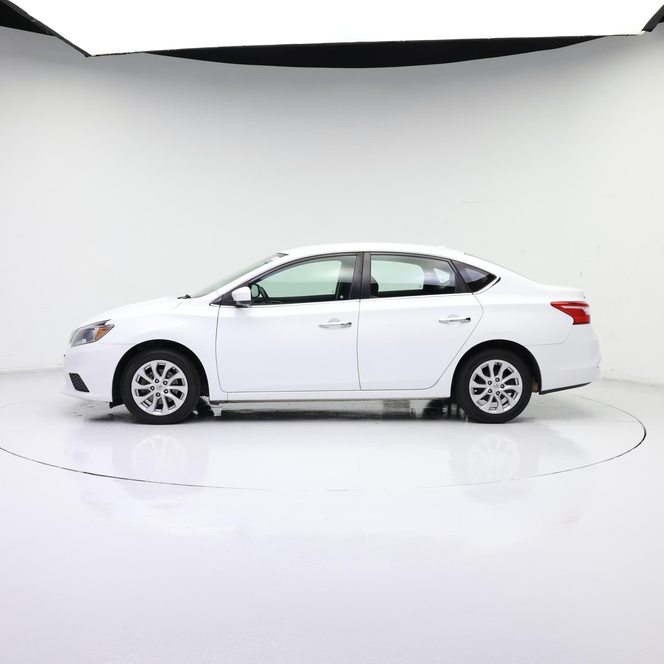 Thumbnail: 2018 Nissan Sentra - 3