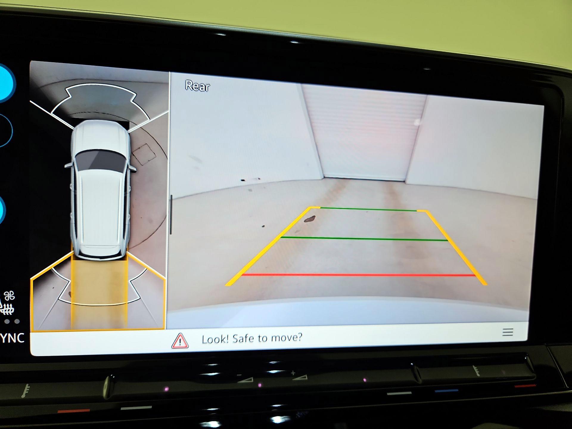Thumbnail: 2024 Volkswagen Atlas - 14