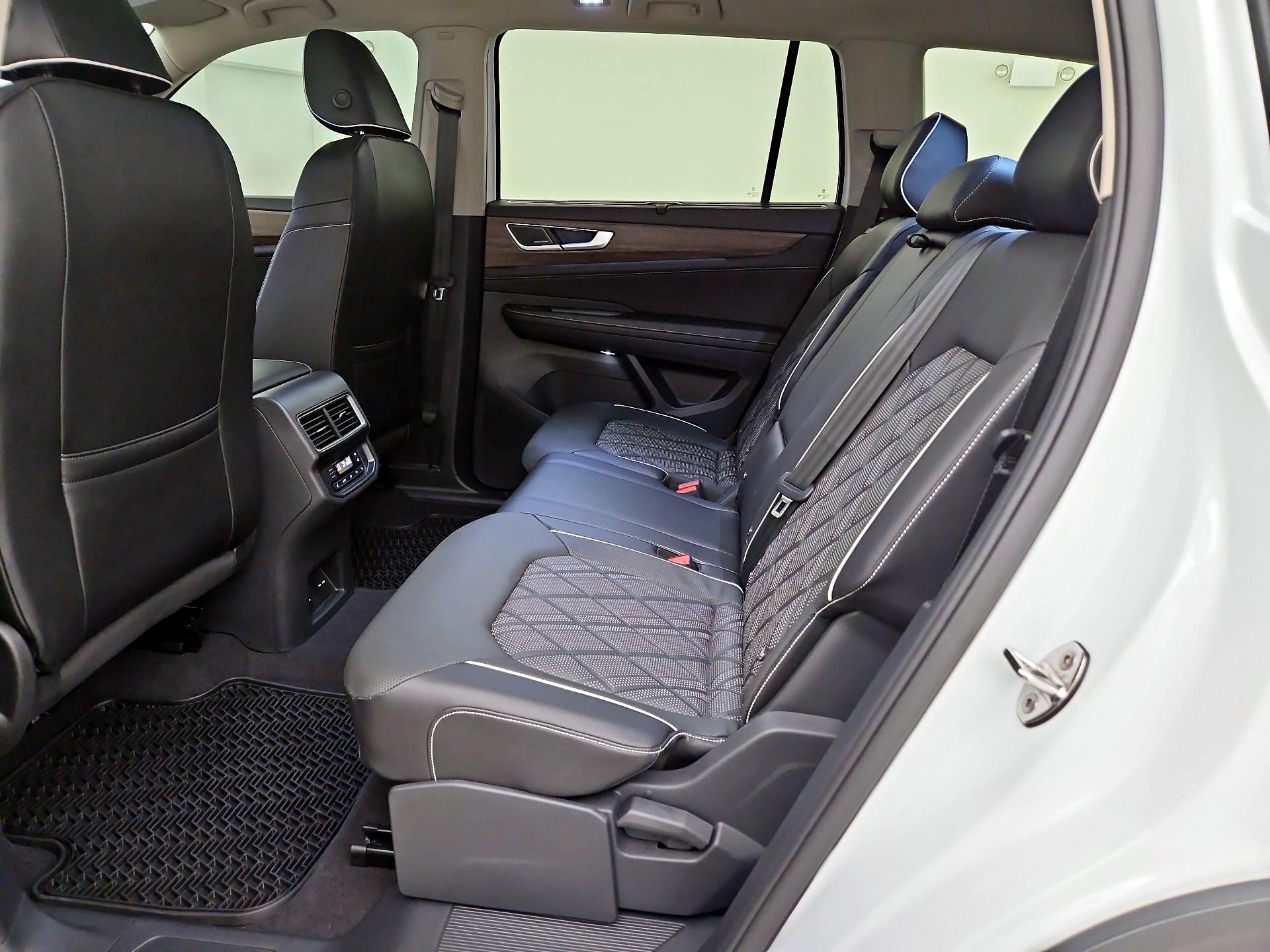 Thumbnail: 2024 Volkswagen Atlas - 20