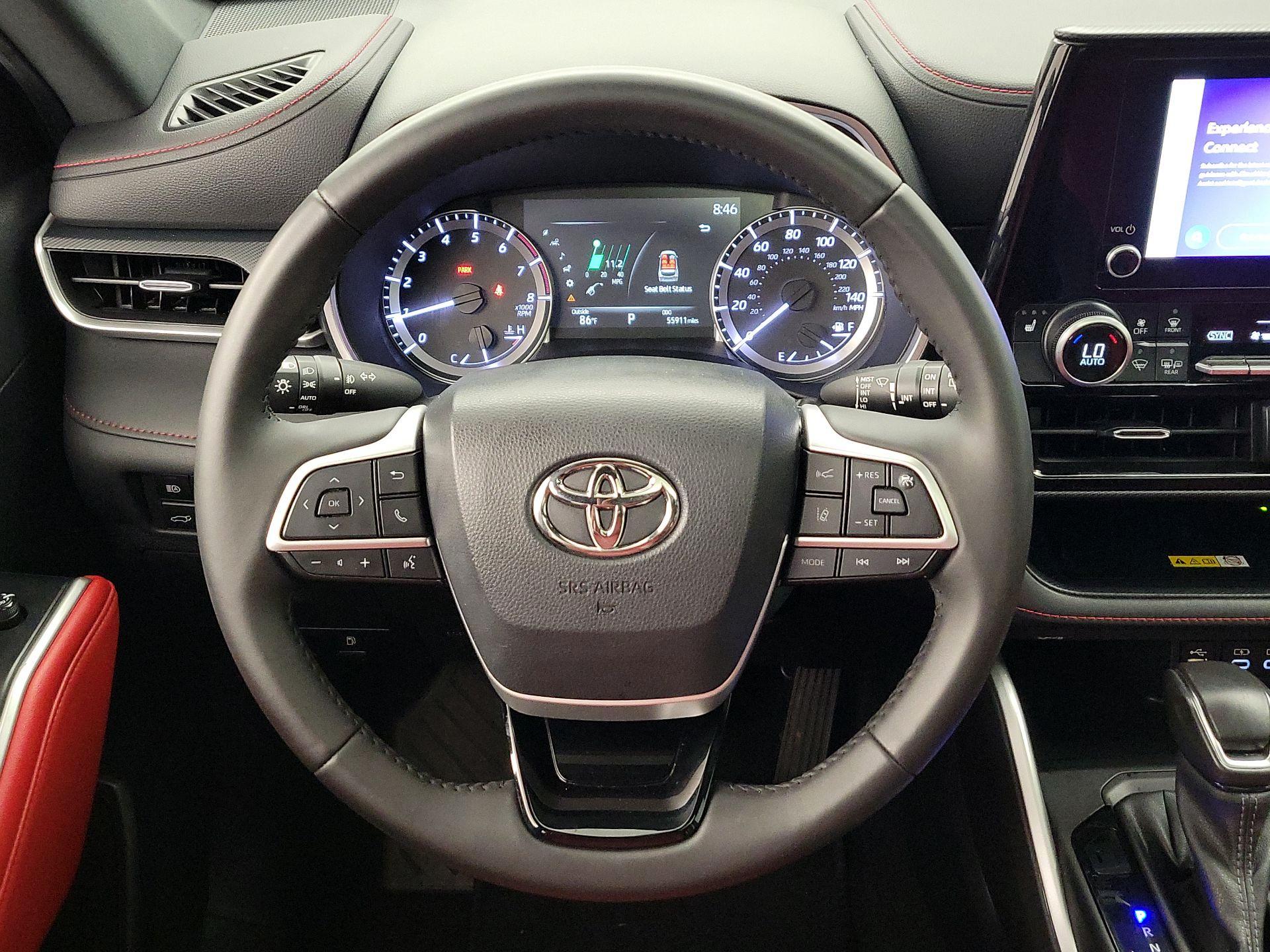 Thumbnail: 2023 Toyota Highlander - 10
