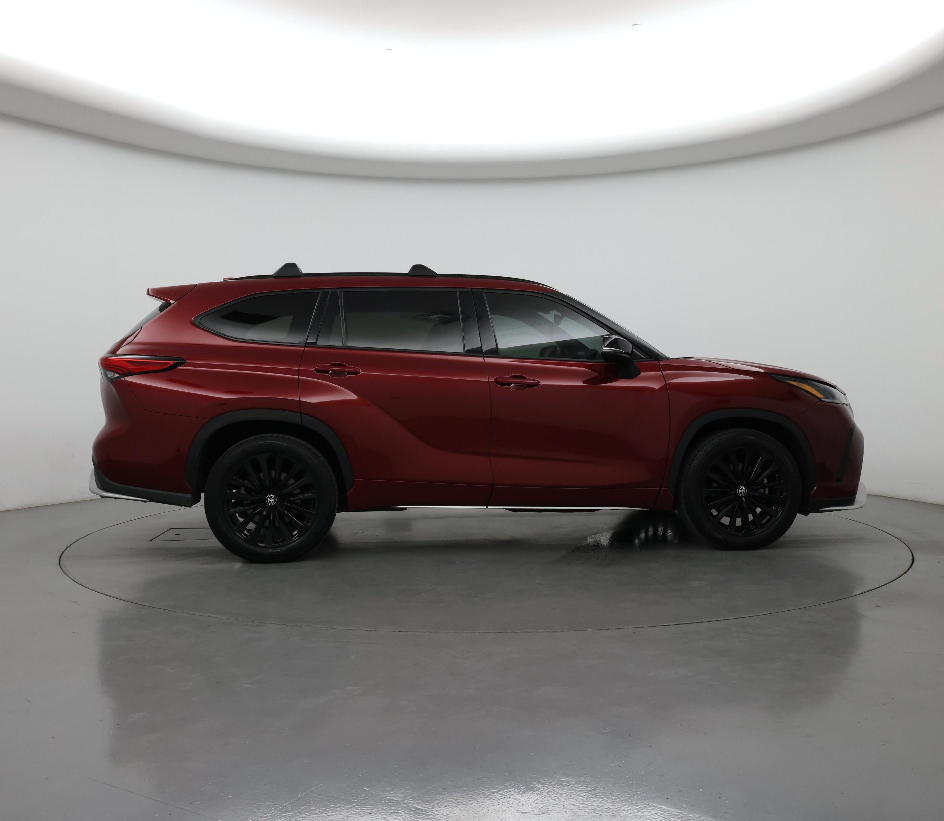 Thumbnail: 2023 Toyota Highlander - 7