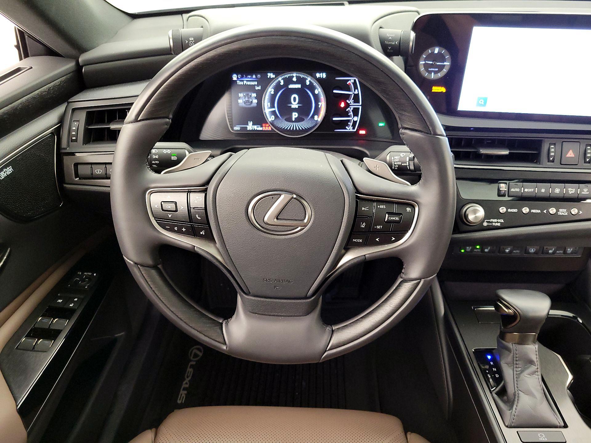 Thumbnail: 2025 Lexus ES - 10
