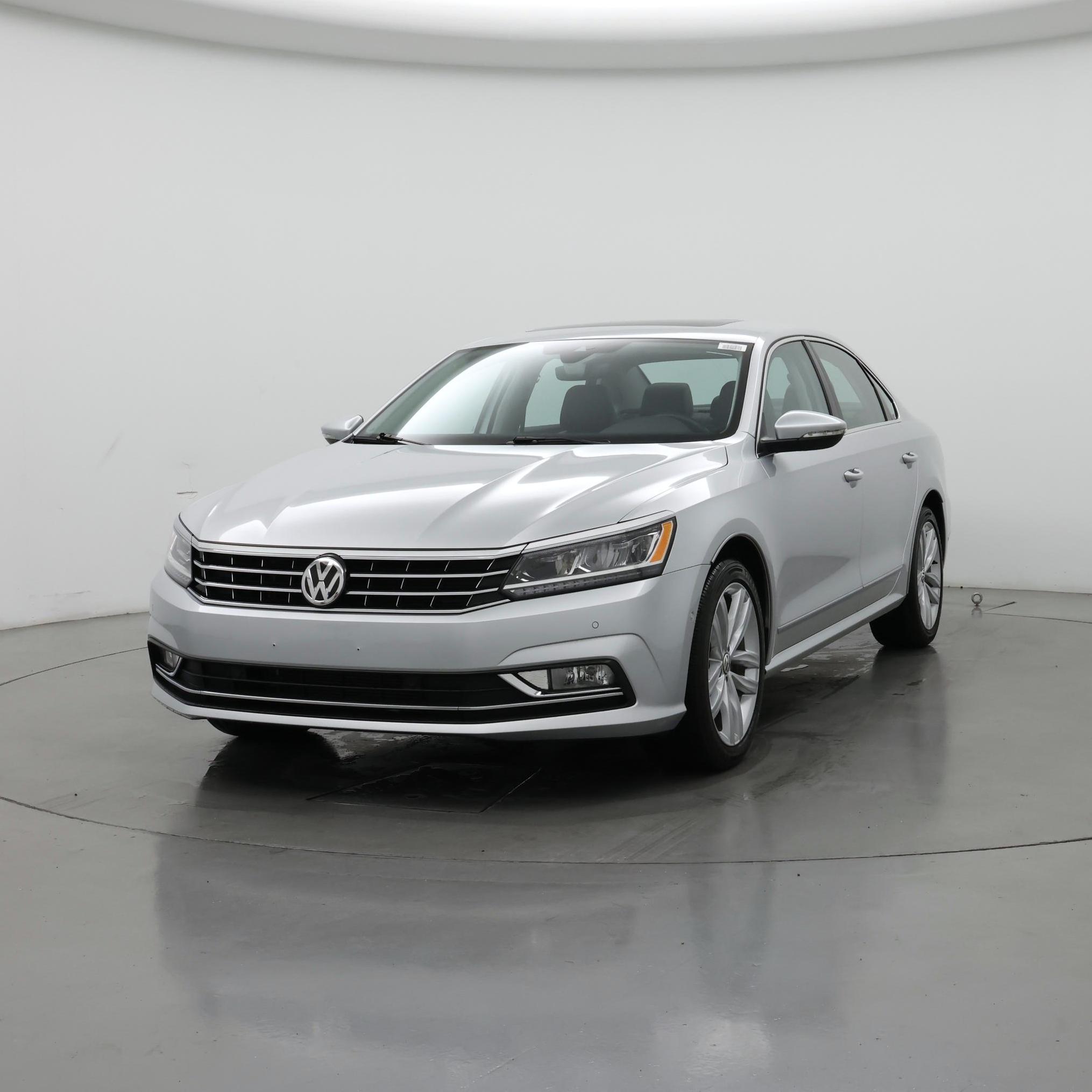 Thumbnail: 2018 Volkswagen Passat - 4