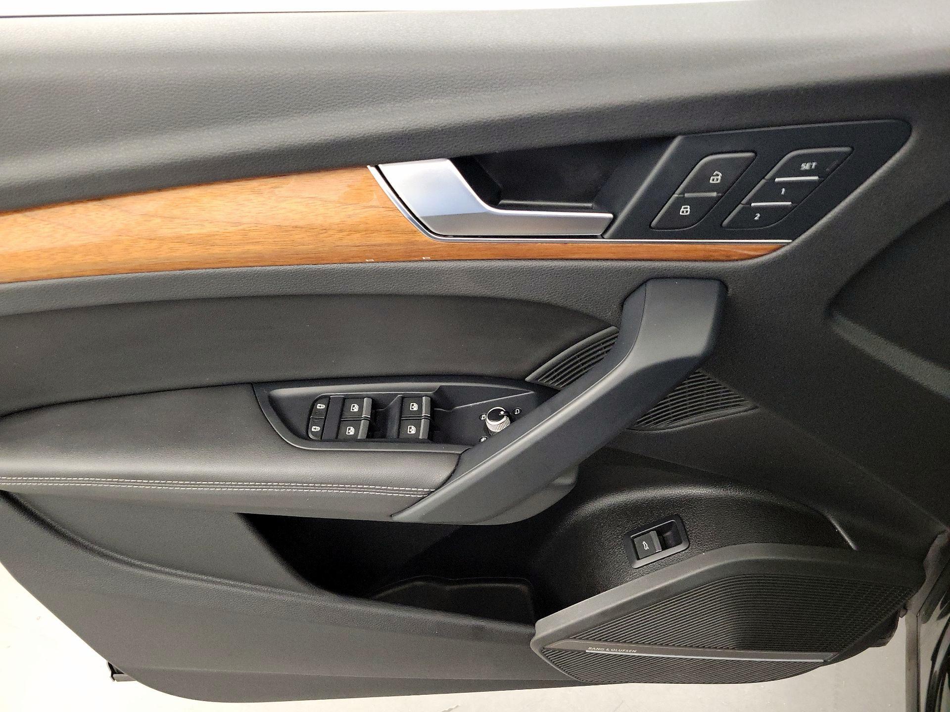 Thumbnail: 2023 Audi Q5 - 12